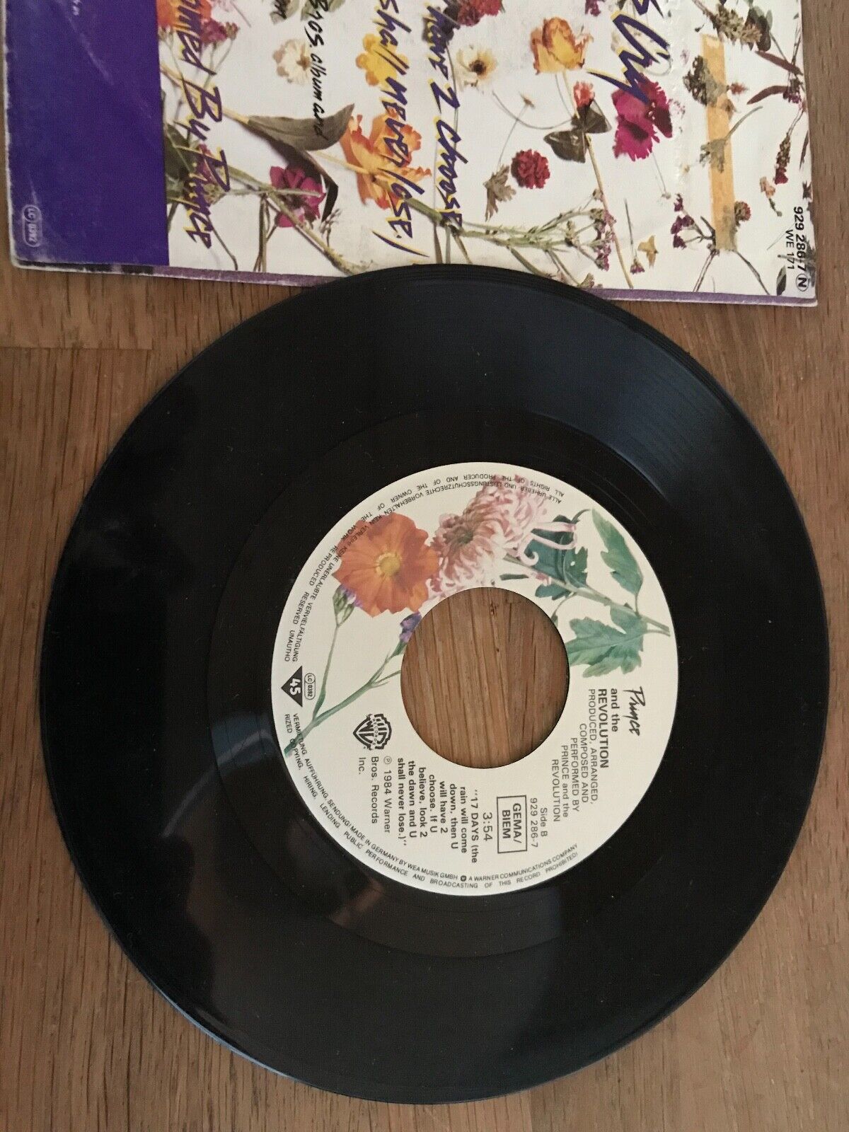 PRINCE "WHEN DOVES CRY/17 DAYS" 1982 WARNER BROS RECORDS WEST GERMAN PRESSED 7"