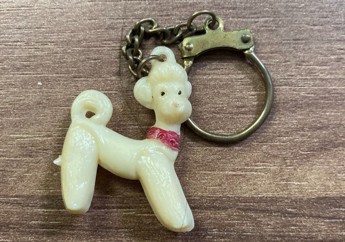 Vintage Plastic Poodle Dog Keychain Ring Retro Cute Animal Key Holder