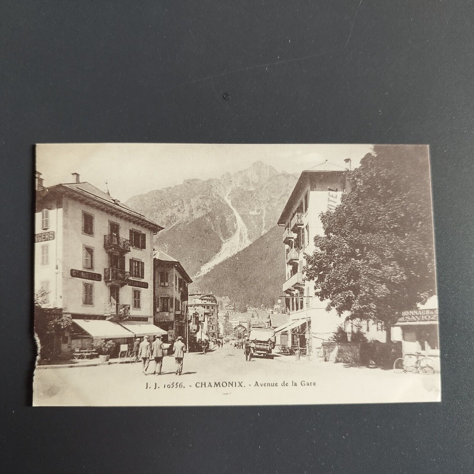 France -JJ10556- CHAMONIX- Avenue de la Gare 1920s