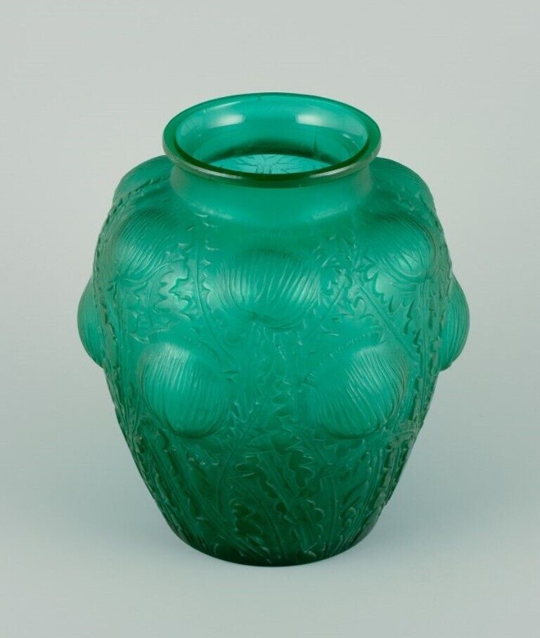 René Lalique France Rare Domremy art glass vase in emerald green