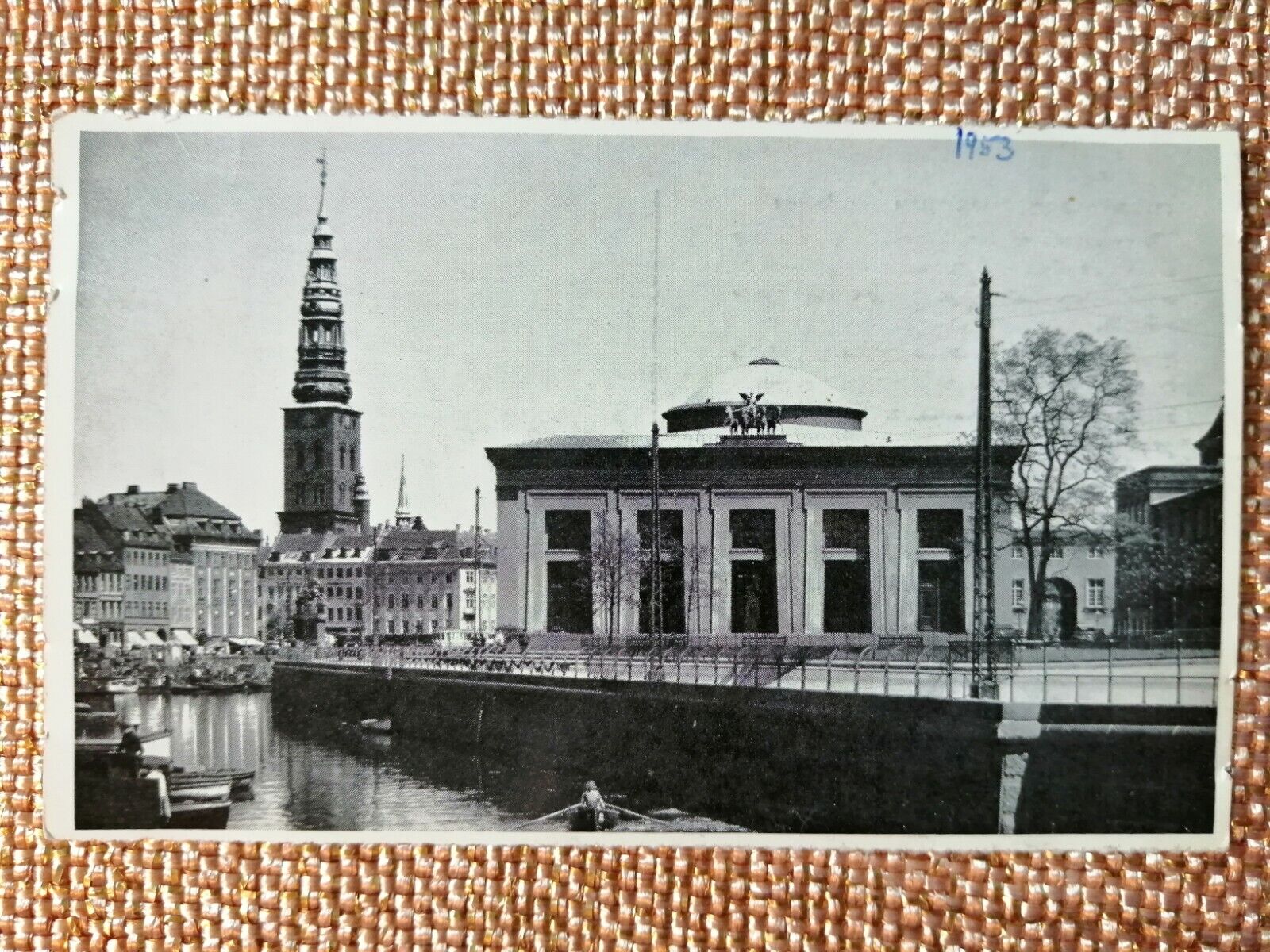 Vintage postcardDenmark CopenhagenThorvaldsen's Museum1953