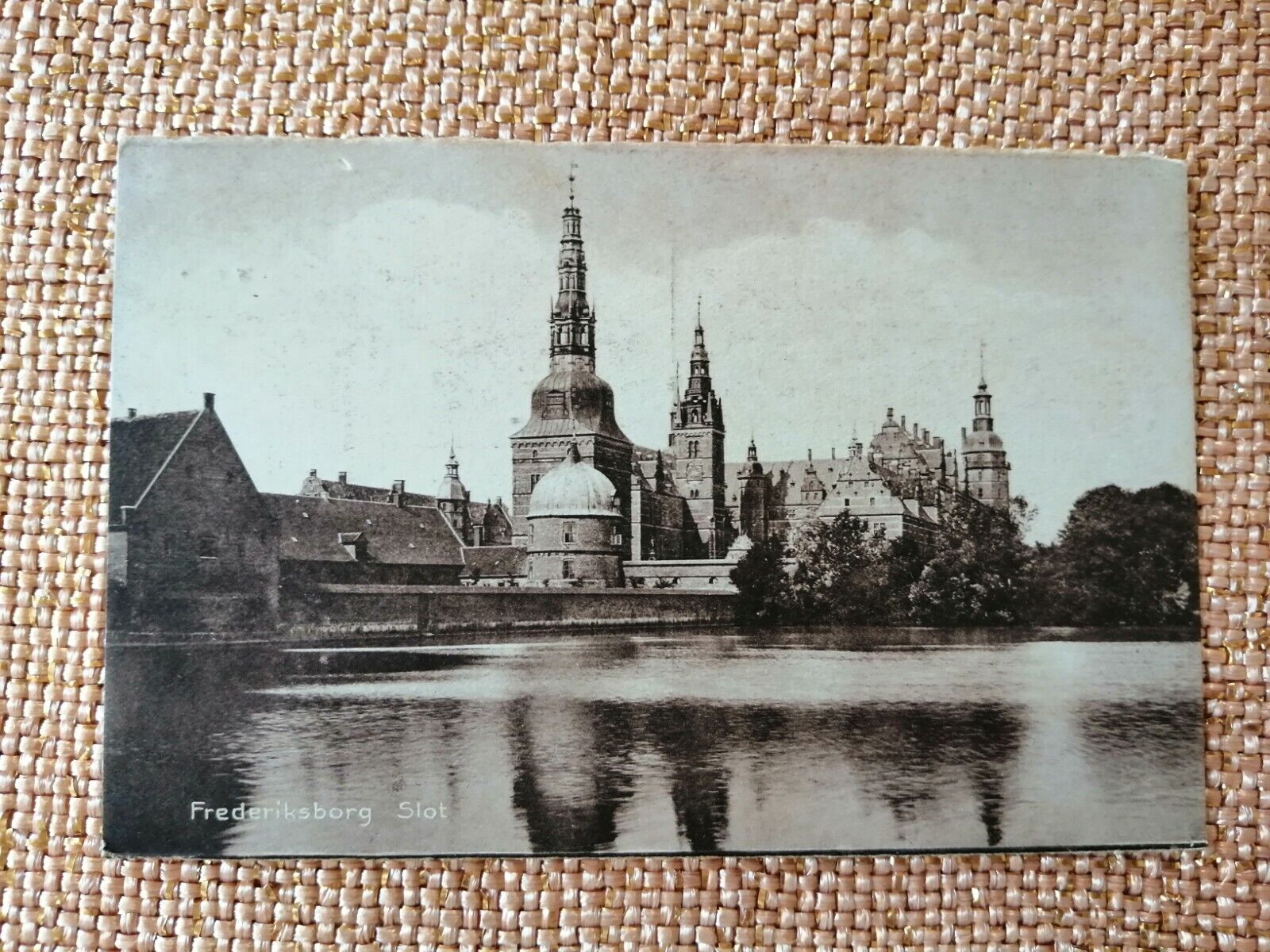 Vintage Danish postcardFrederiksborg Castle Unposted 1920s