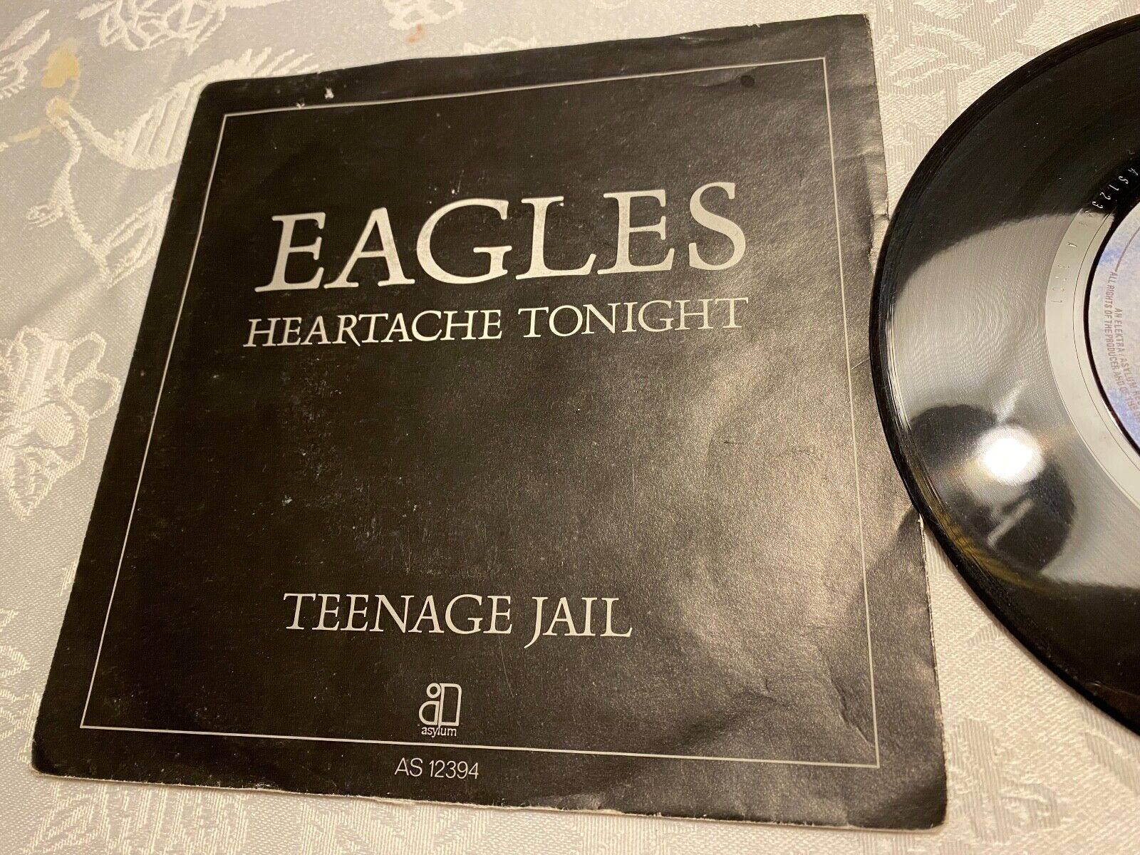 EAGLES "HEARTACHE TONIGHT / TEENAGE JAIL" ASYLUM RECORDS 7" 1979 GERMAN PRESSING