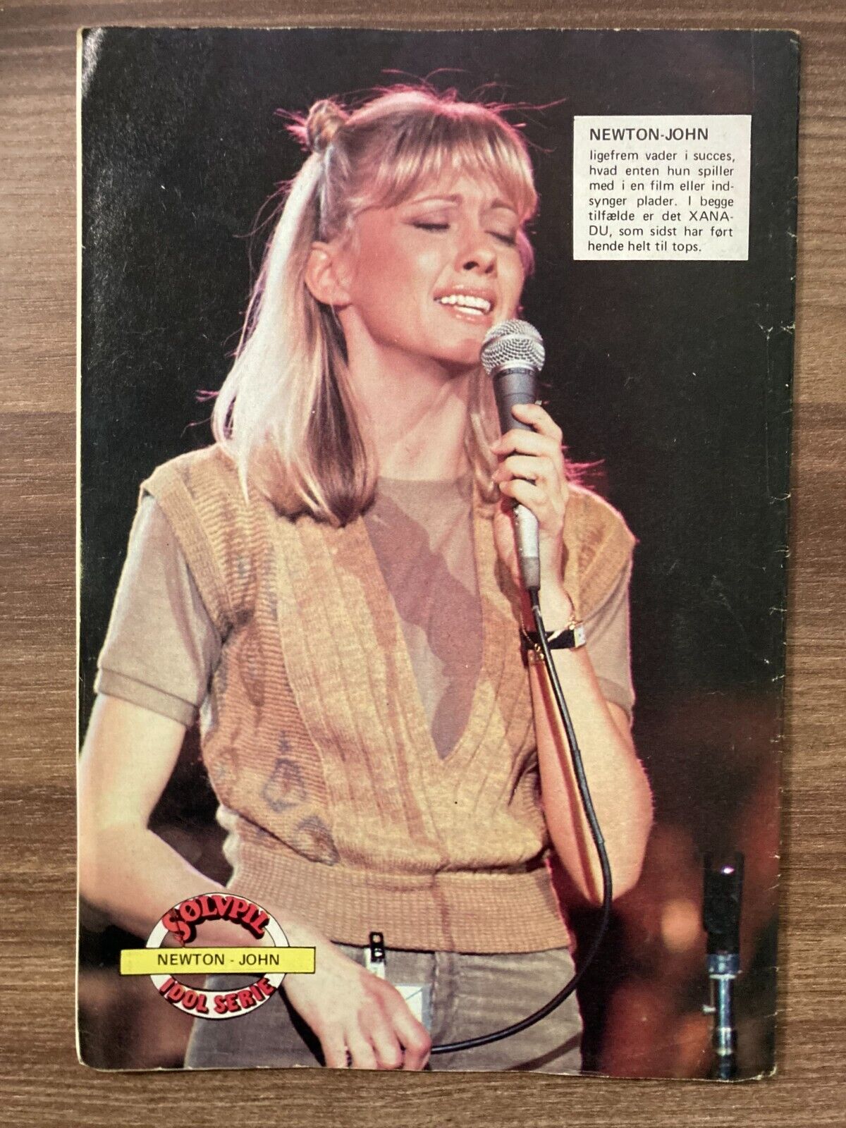 Olivia Newton John Back Cover Danish Magazine/Comic SØLVPIL 1980 17x25cm