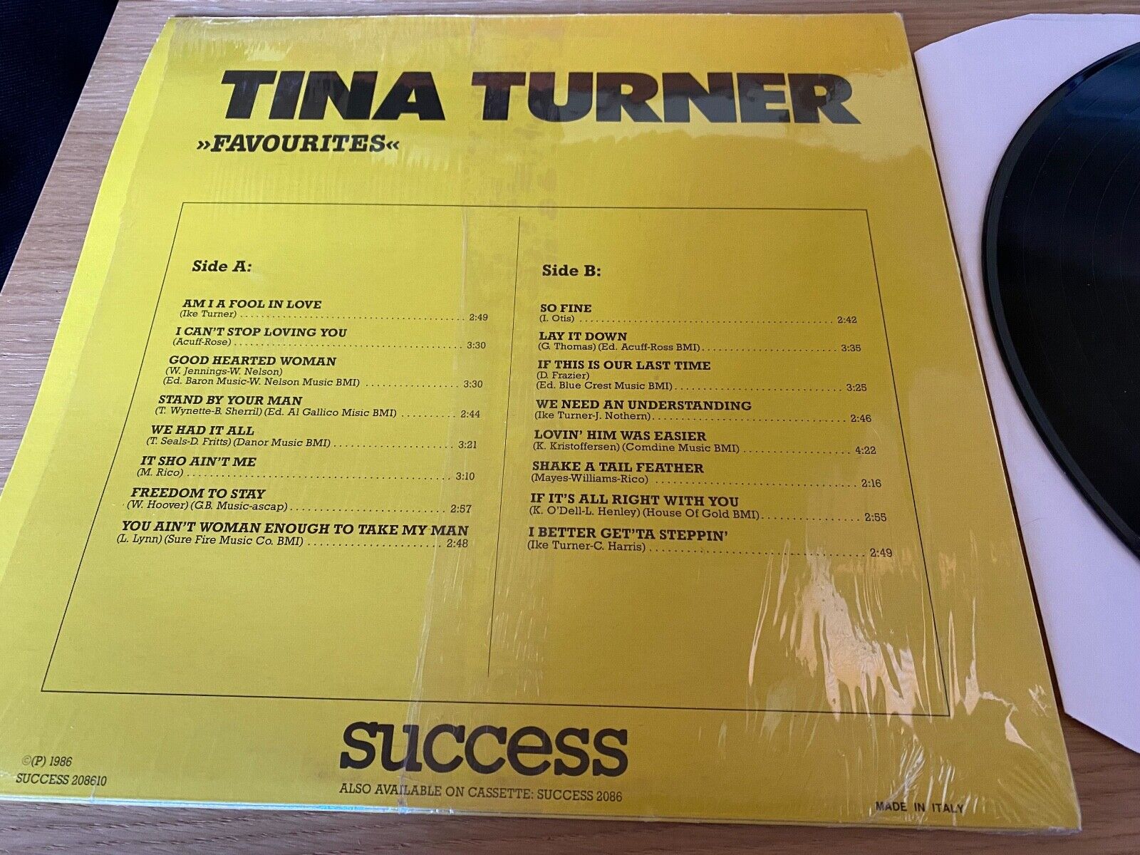 TINA TURNER "FAVORITES" MINT 16 TRACK ITALIAN PRESS LP SIAE SUCCESS REC0RDS RARE