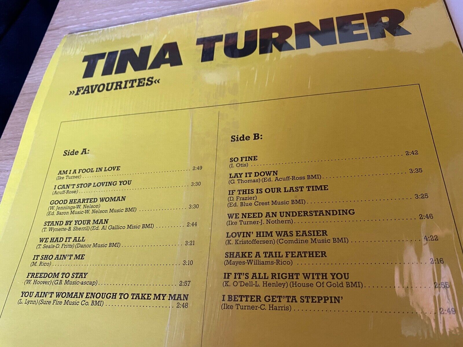 TINA TURNER "FAVORITES" MINT 16 TRACK ITALIAN PRESS LP SIAE SUCCESS REC0RDS RARE