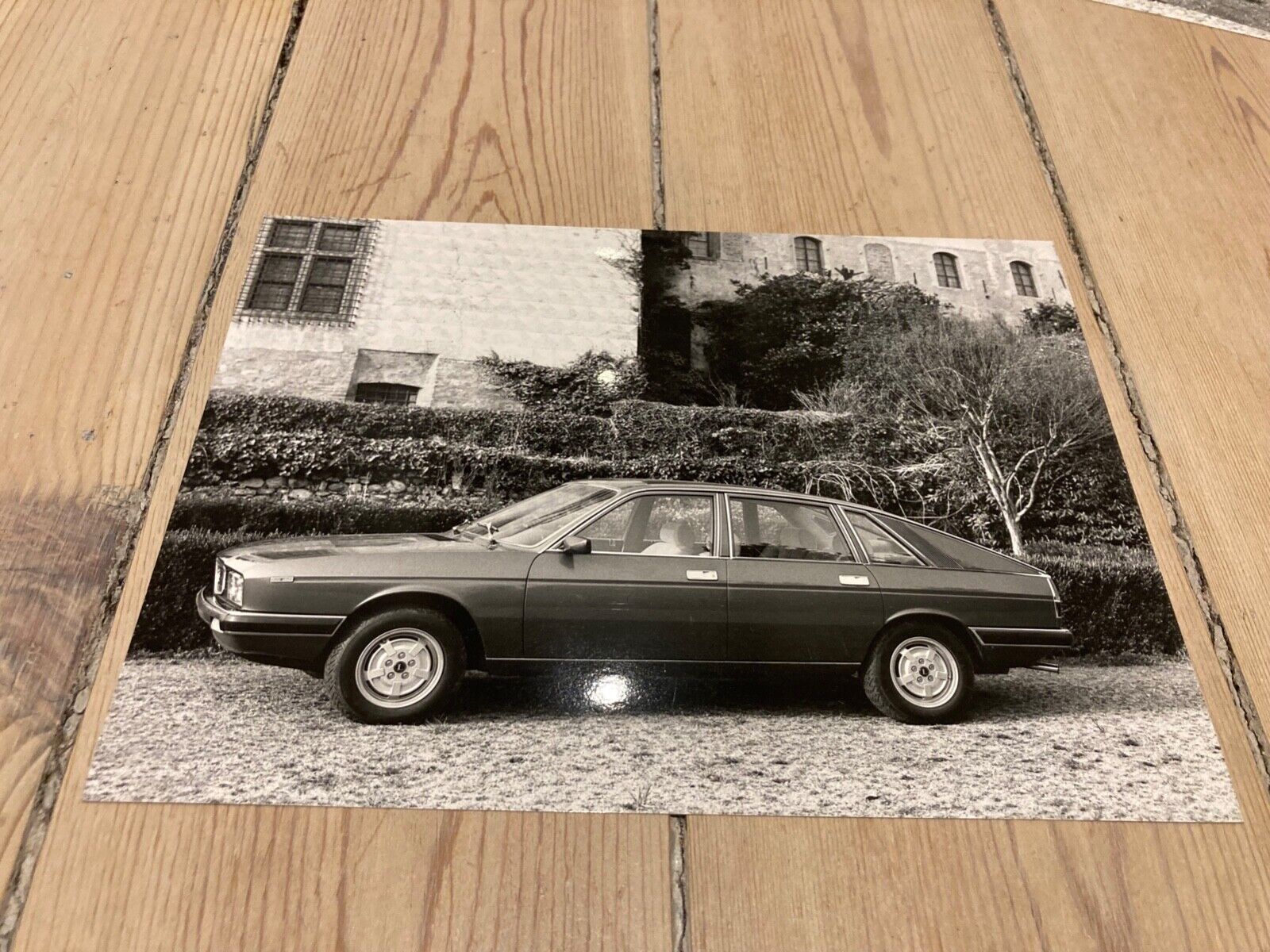 Lancia Gamma Berlina - 1976 - Two original press photos