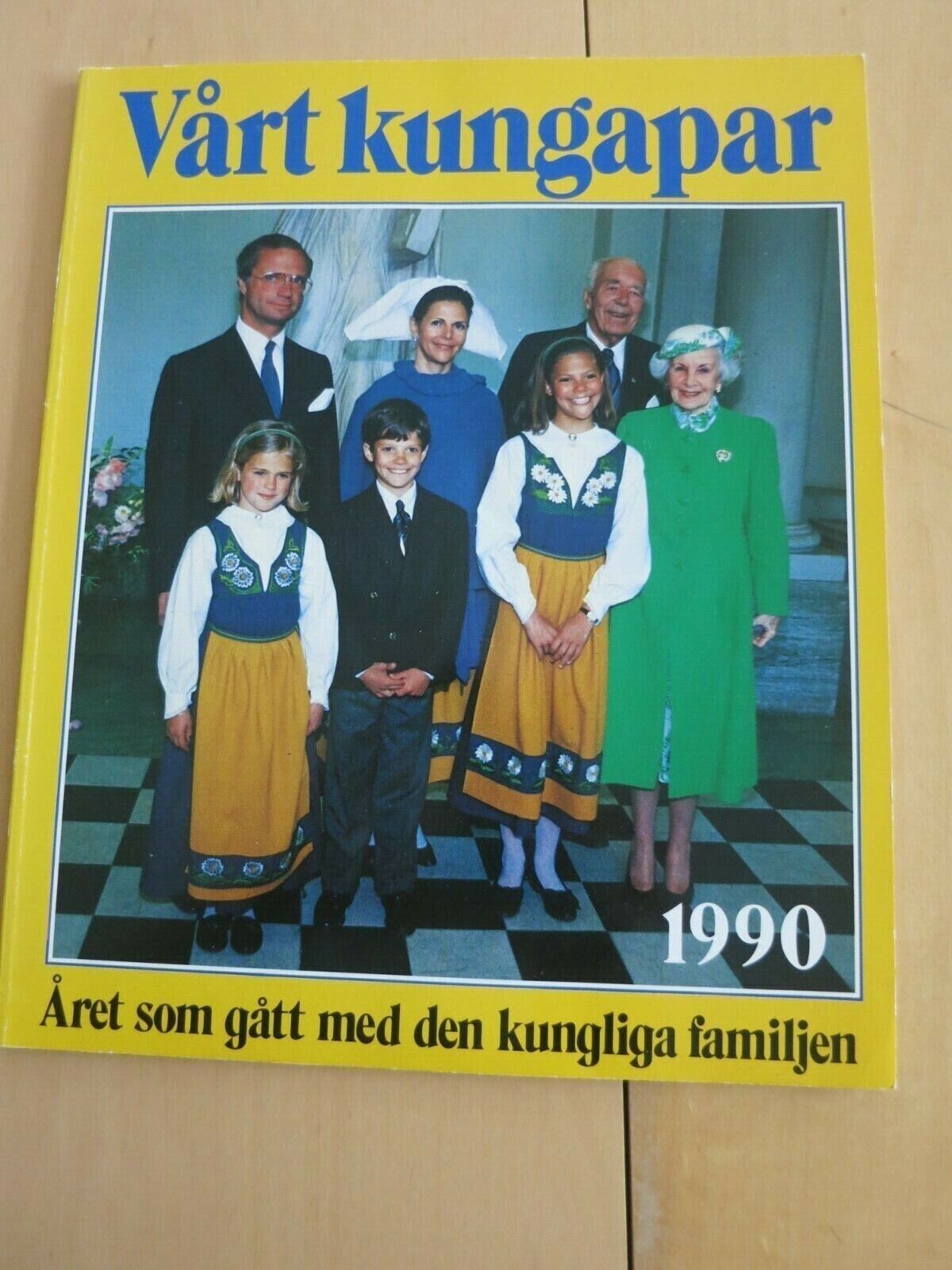 Queen SILVIA King CARL GUSTAF Prinsess VICTORIA MADELEINE PHILIP Royal Bog49