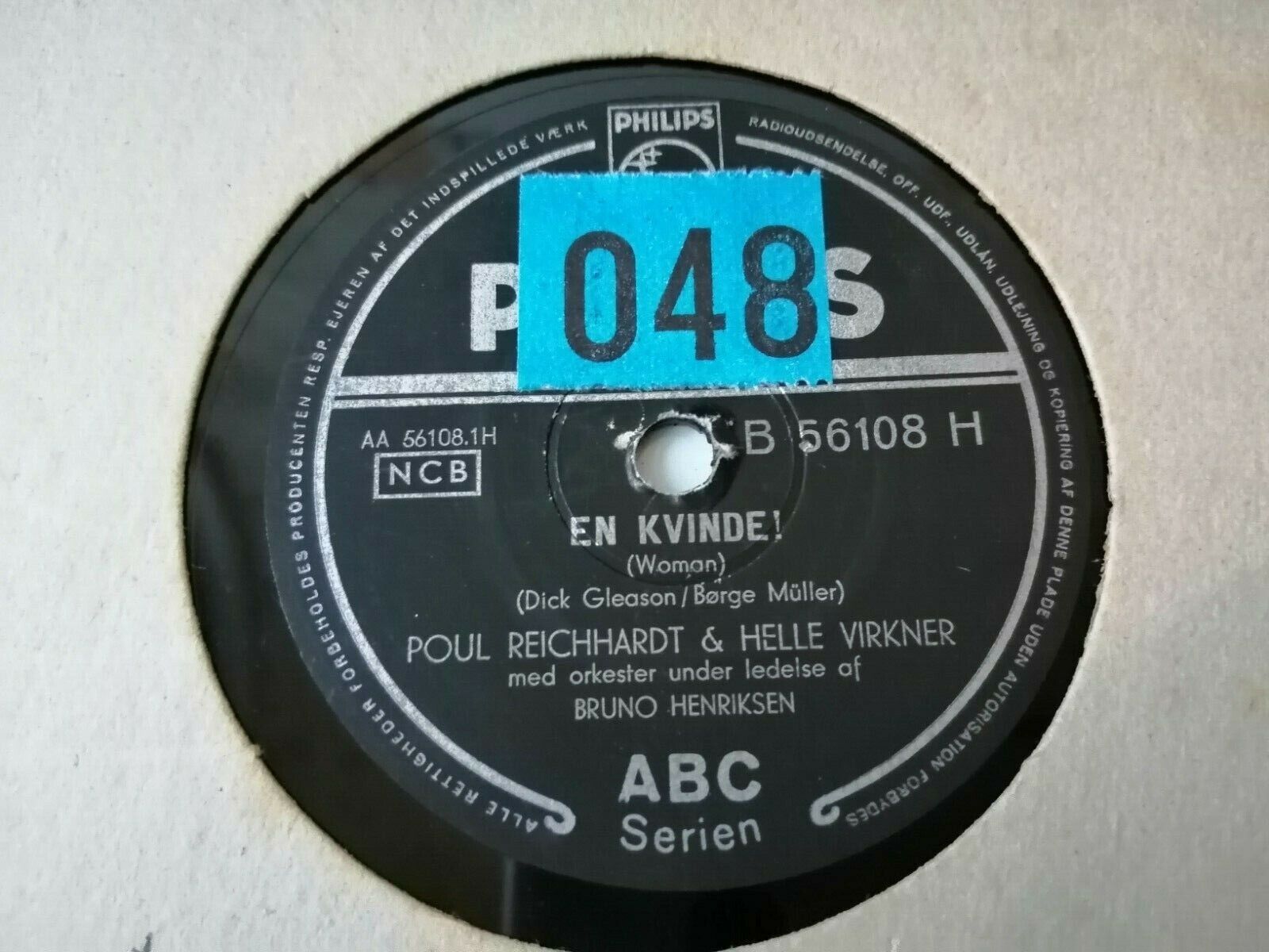 78 RPM  shellacHelle Virkner  Poul ReichhardtEn Mand ! / En Kvinde! Philips 