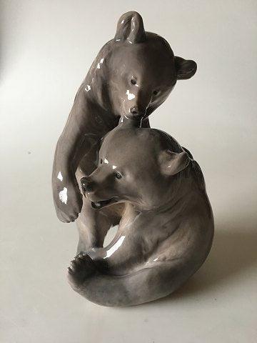 Royal Copenhagen Figurine of Bears playing No 366