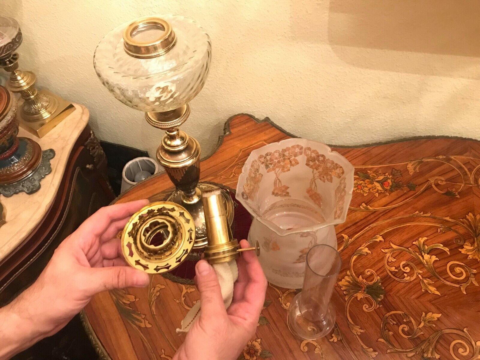 Antique German Kerosene Oil Lamp Beautiful Lamp Shade
