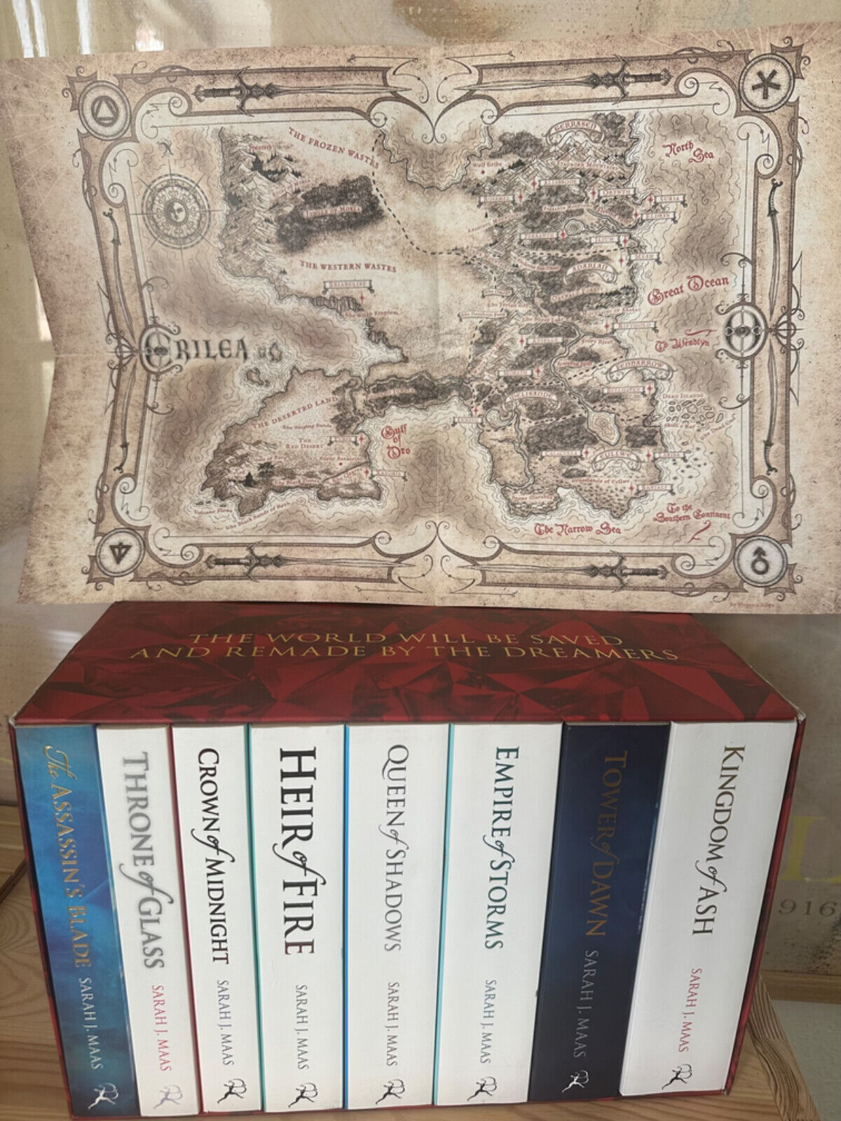 Throne of Glass Box Set Paperback OOP Covers Comes with a map