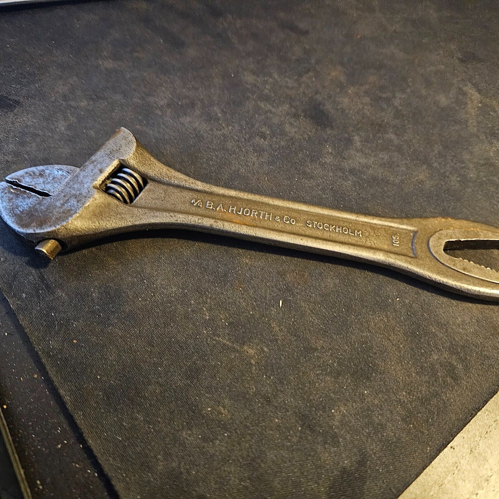 vintage 8" A/B BAHjorth  Co (Bahco) 31 Alligator adjustable wrench - Volvo