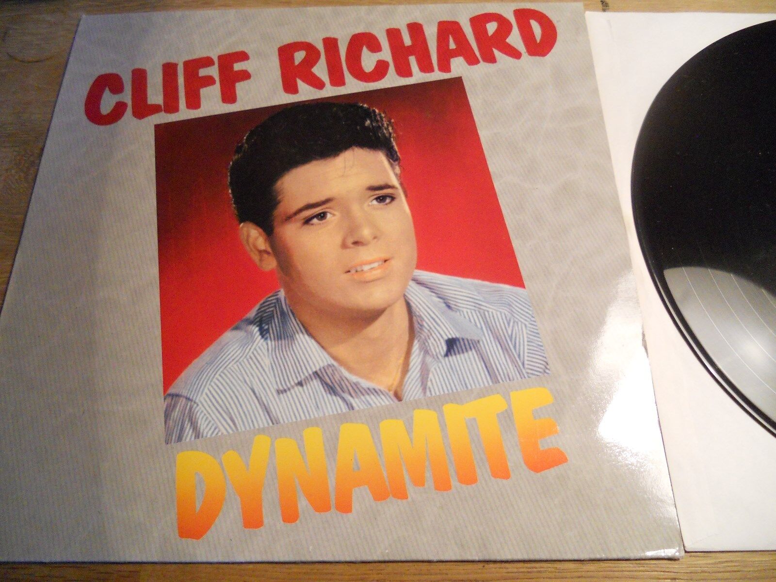 CLIFF RICHARD DYNAMITE 1985 14 TRACKS NCB SCANDINAVIAN DANISH PRESSED NCB LP SEE