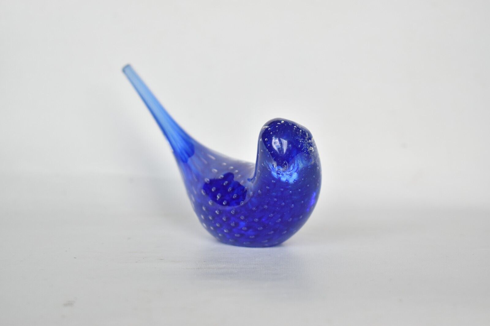 Vintage Swedish Kosta Boda Vicke Lindstrand Art Glass Bird Figurine