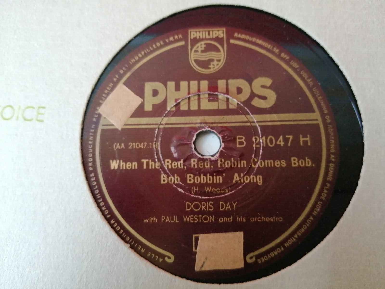 78 RPM  shellacDORIS DAYWhen the redred robin/Beautiful Music To Love By