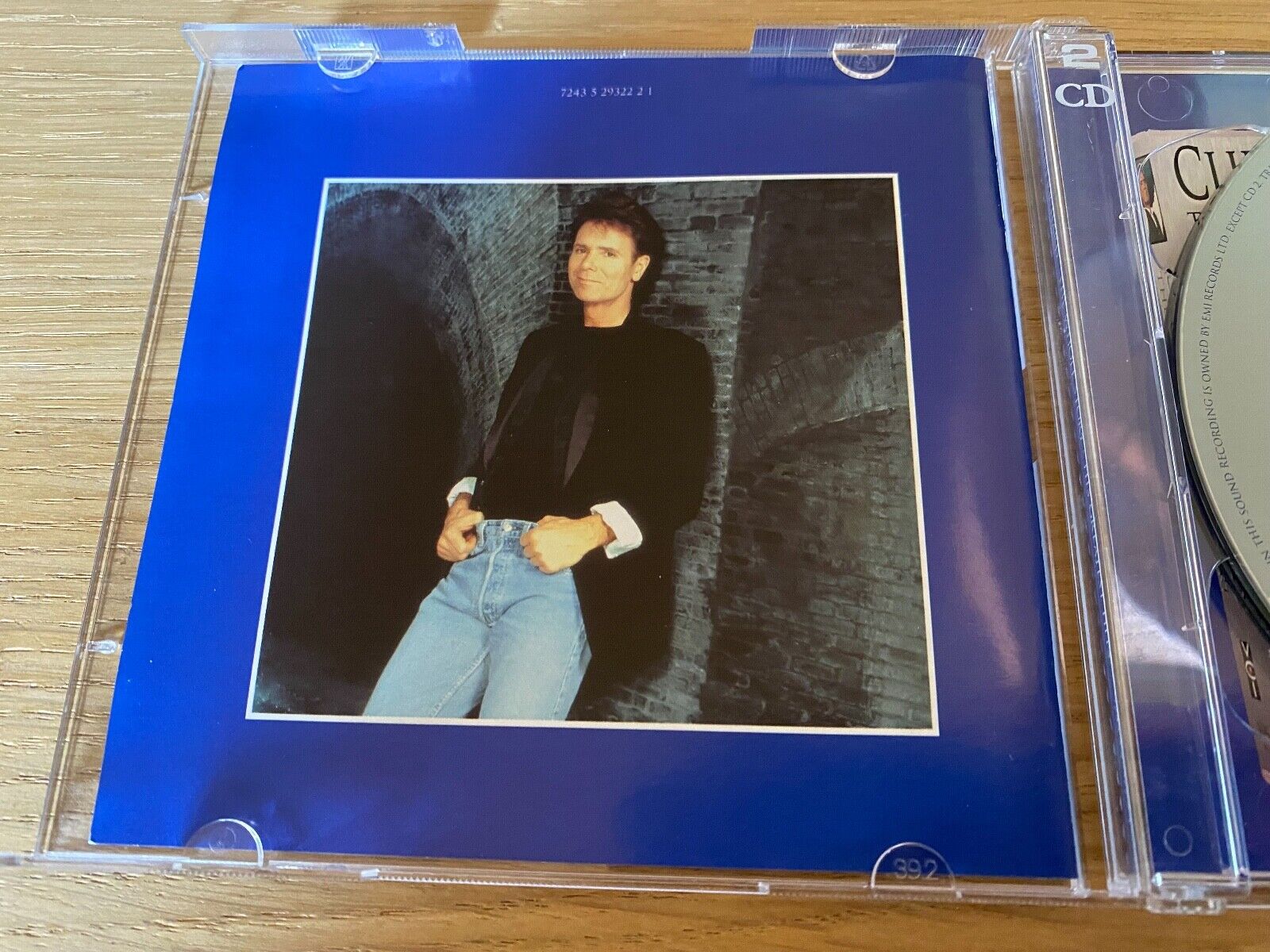 CLIFF RICHARD "THE WHOLE STORY- HIS GREATEST HITS" 2 X CD SET 2000 EMI RECORDS