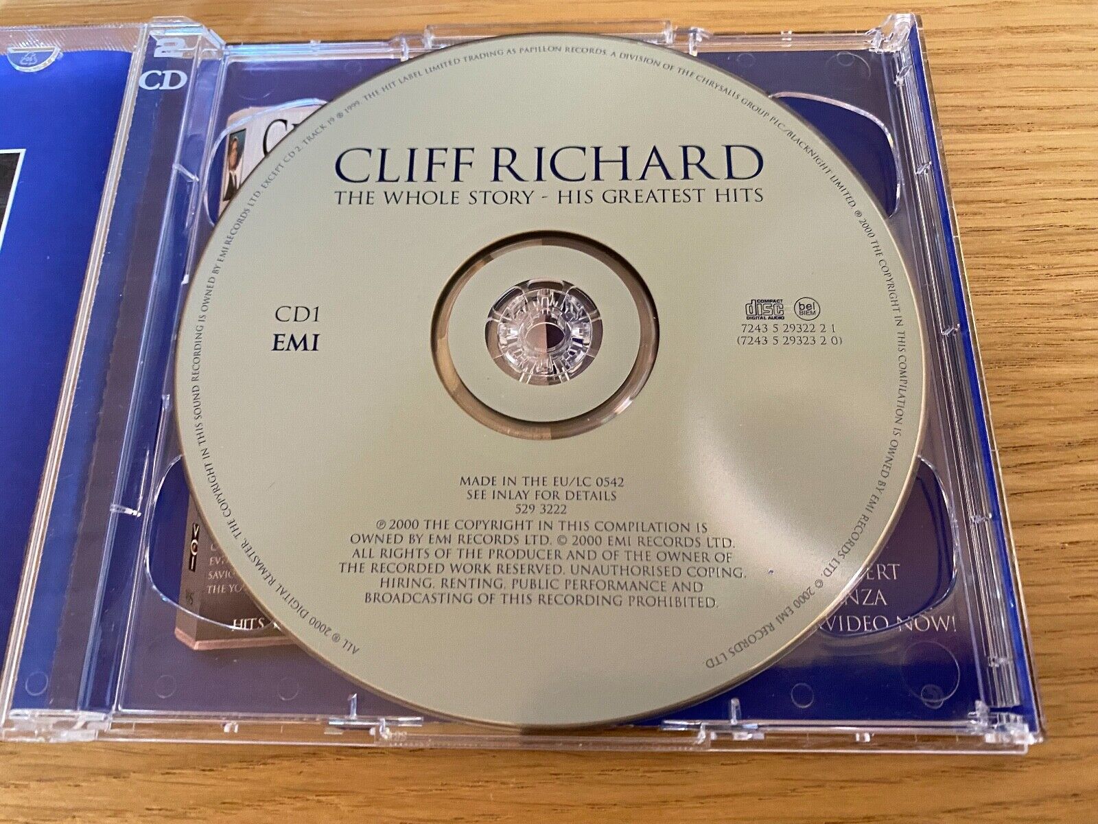 CLIFF RICHARD "THE WHOLE STORY- HIS GREATEST HITS" 2 X CD SET 2000 EMI RECORDS