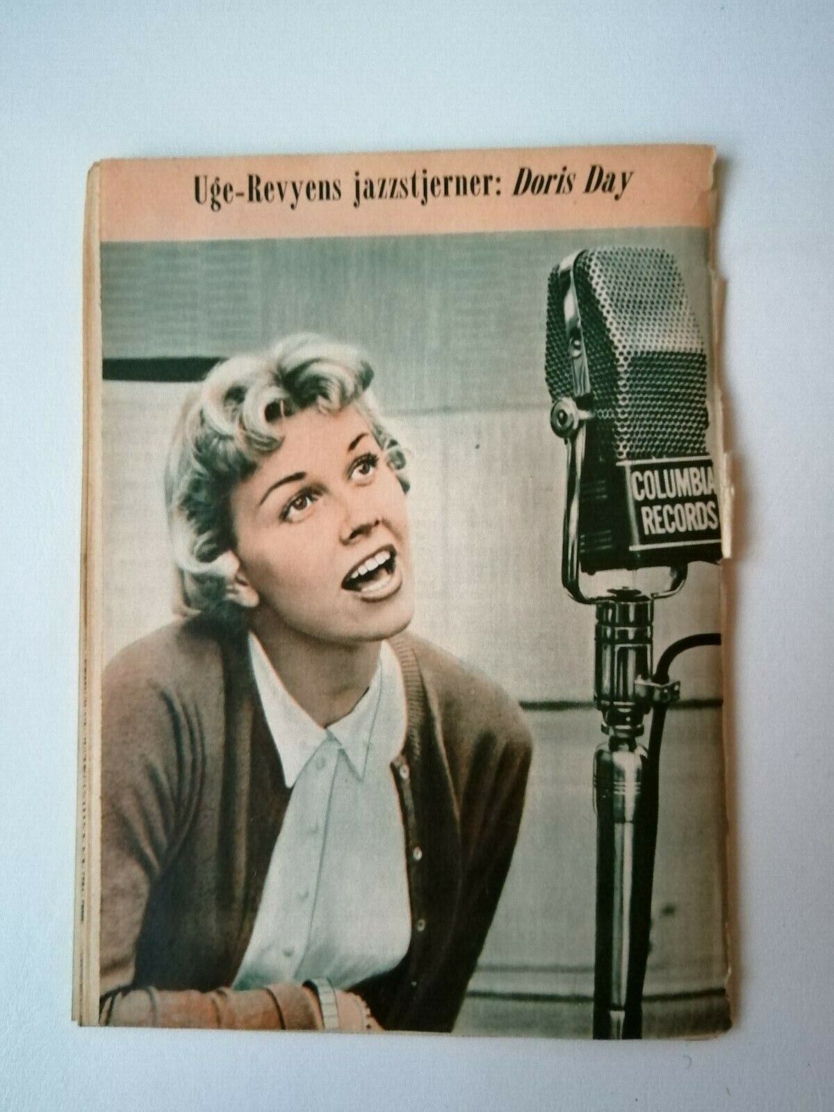 Danish magazine"Uge-Revyen" No 35 1952Meg Randall coverMany other stars