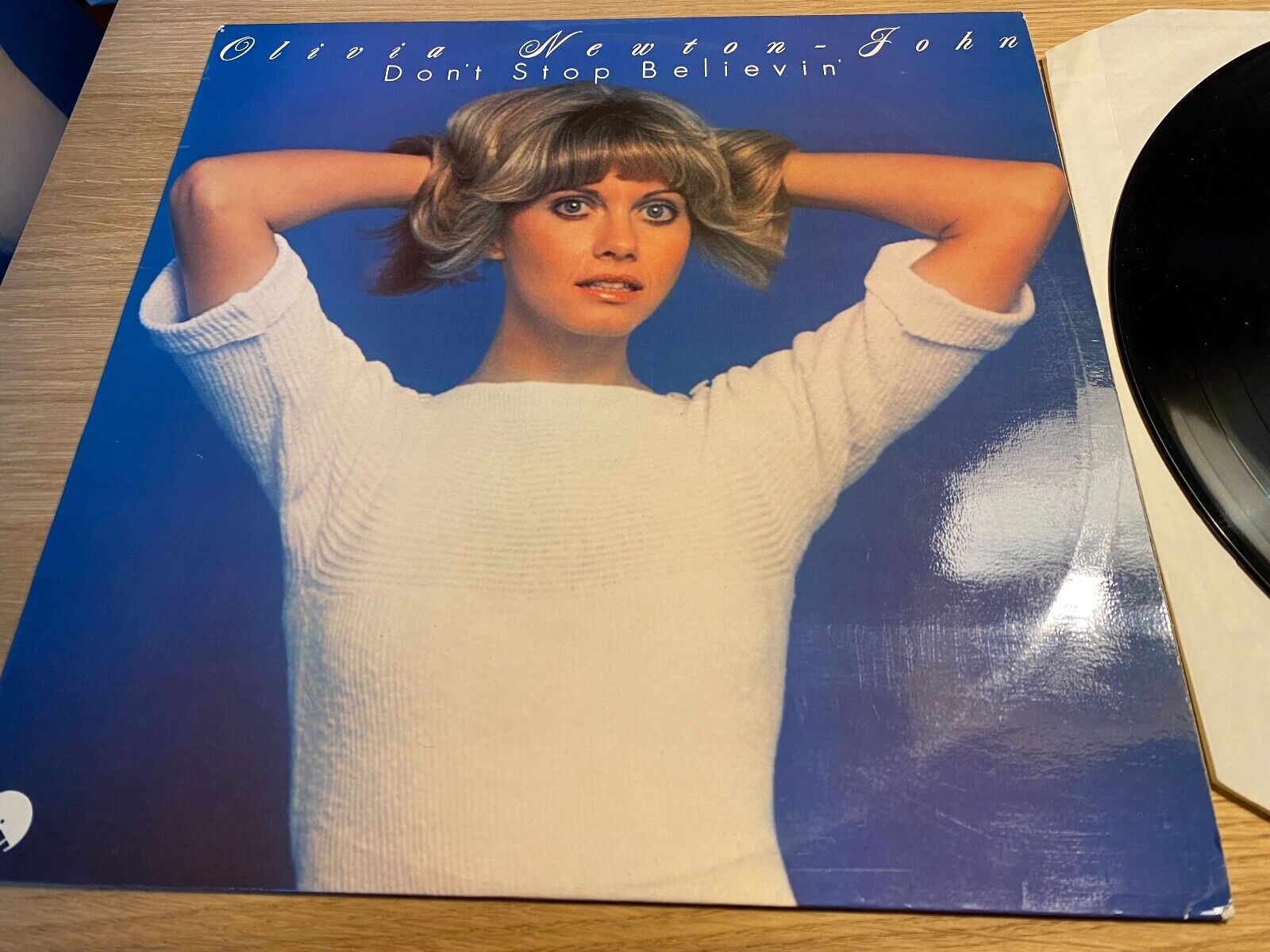 OLIVIA NEWTON-JOHN "DON´T STOP BELIEVIN´" 1976 EMI VINYL LP NCB SWEDISH PRESSING