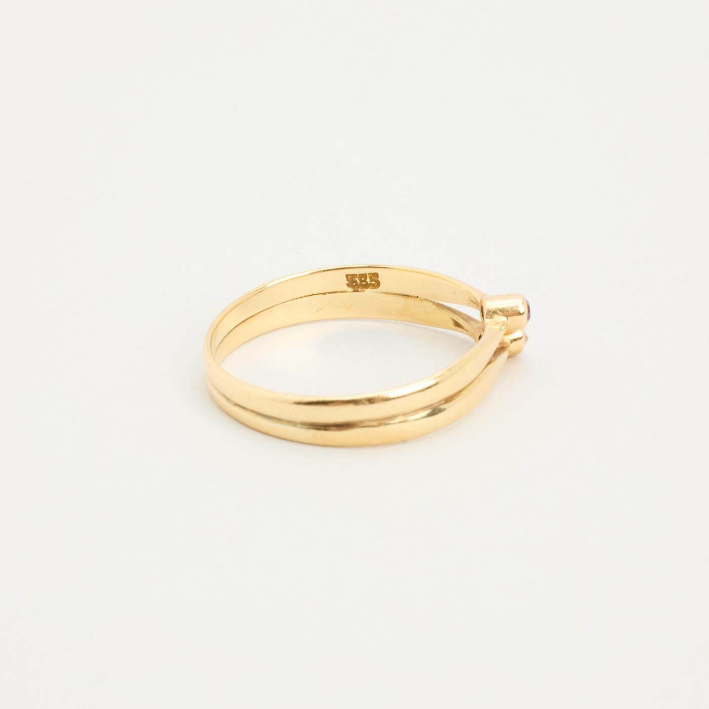 Ring with and rubywith diamond (001 ct) in 14K Gold size 7¼ - 7