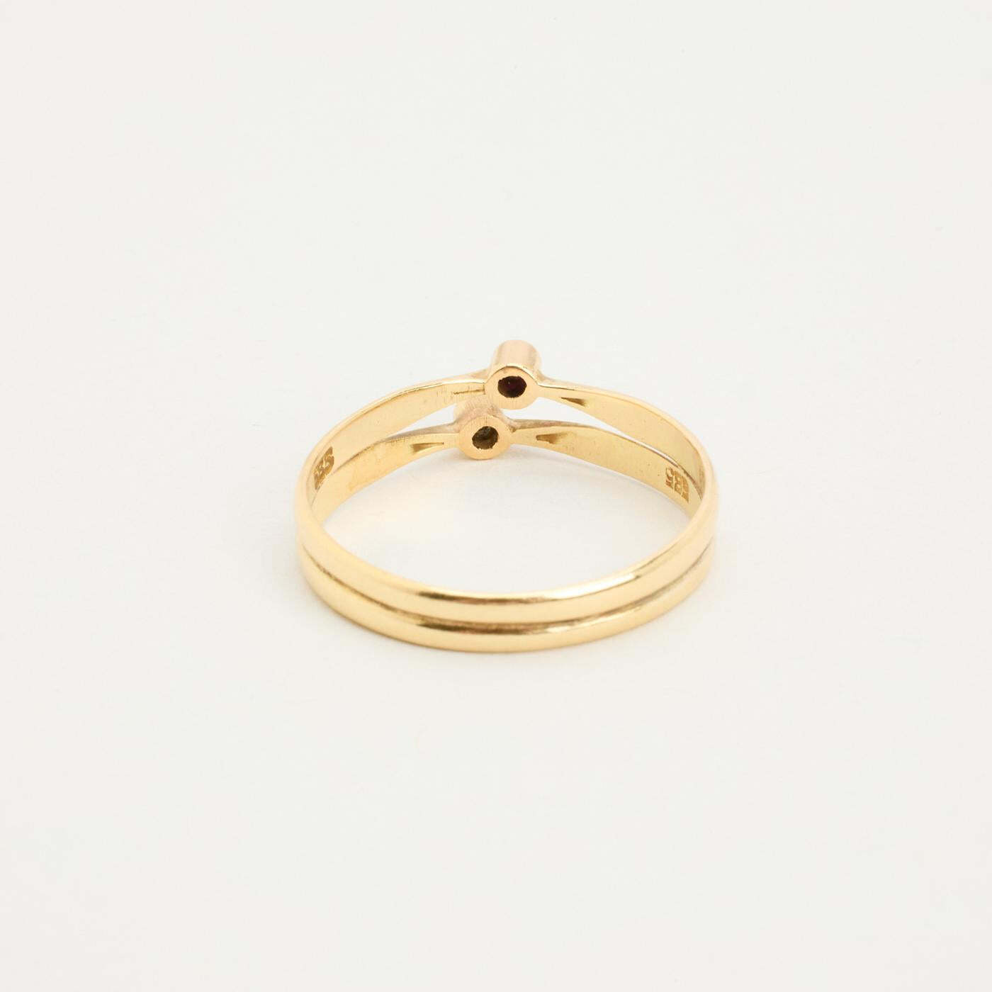 Ring with and rubywith diamond (001 ct) in 14K Gold size 7¼ - 7