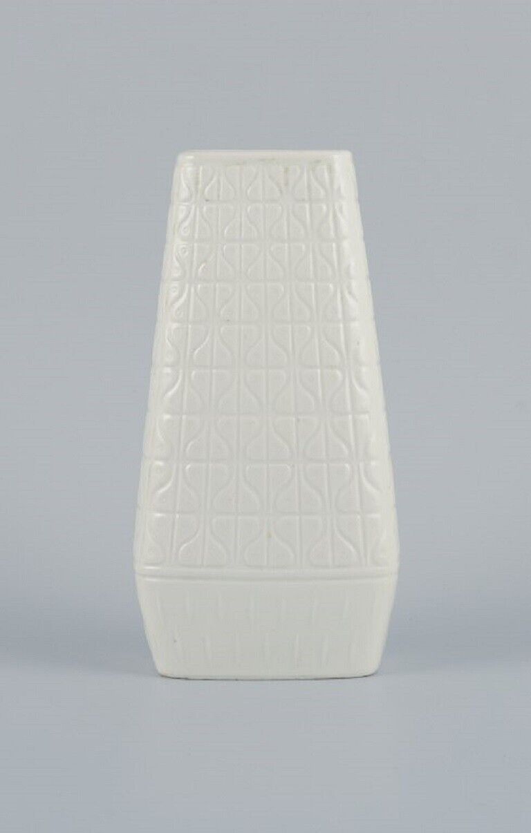 Gunnar Nylund for Rörstrand a pair of "Domino" ceramic vases in white glaze