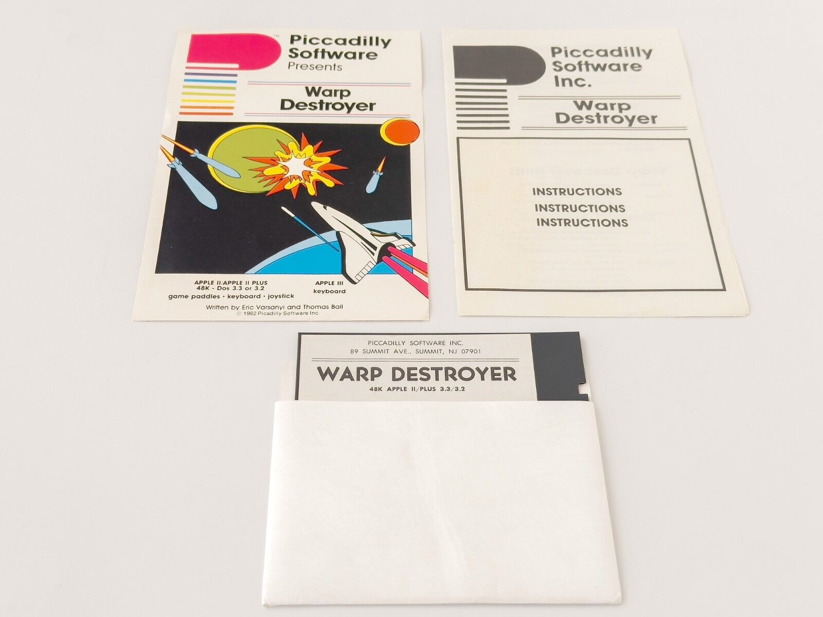 Warp Destroyer - Picadilly Software Inc - 1982 / Apple II