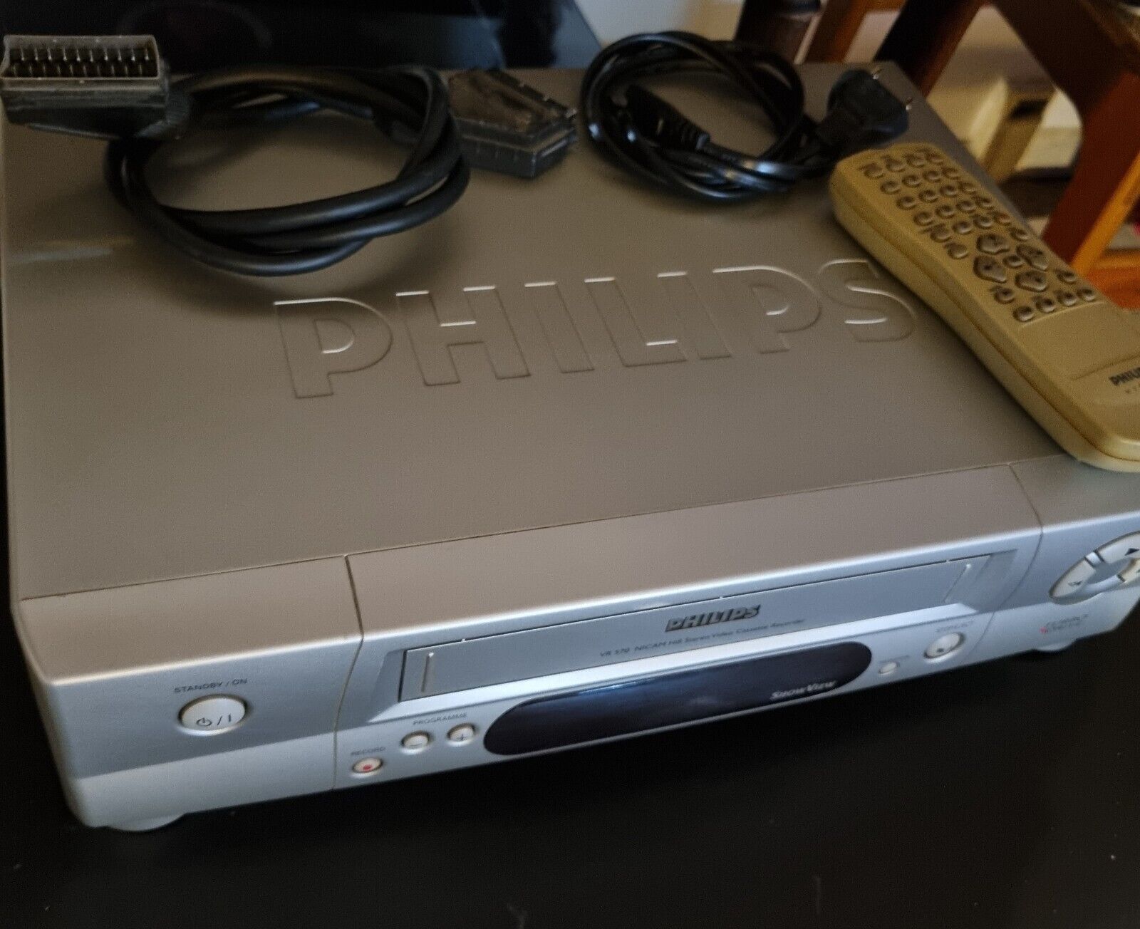 Philips VR570 / 16 VHS player (Europe)