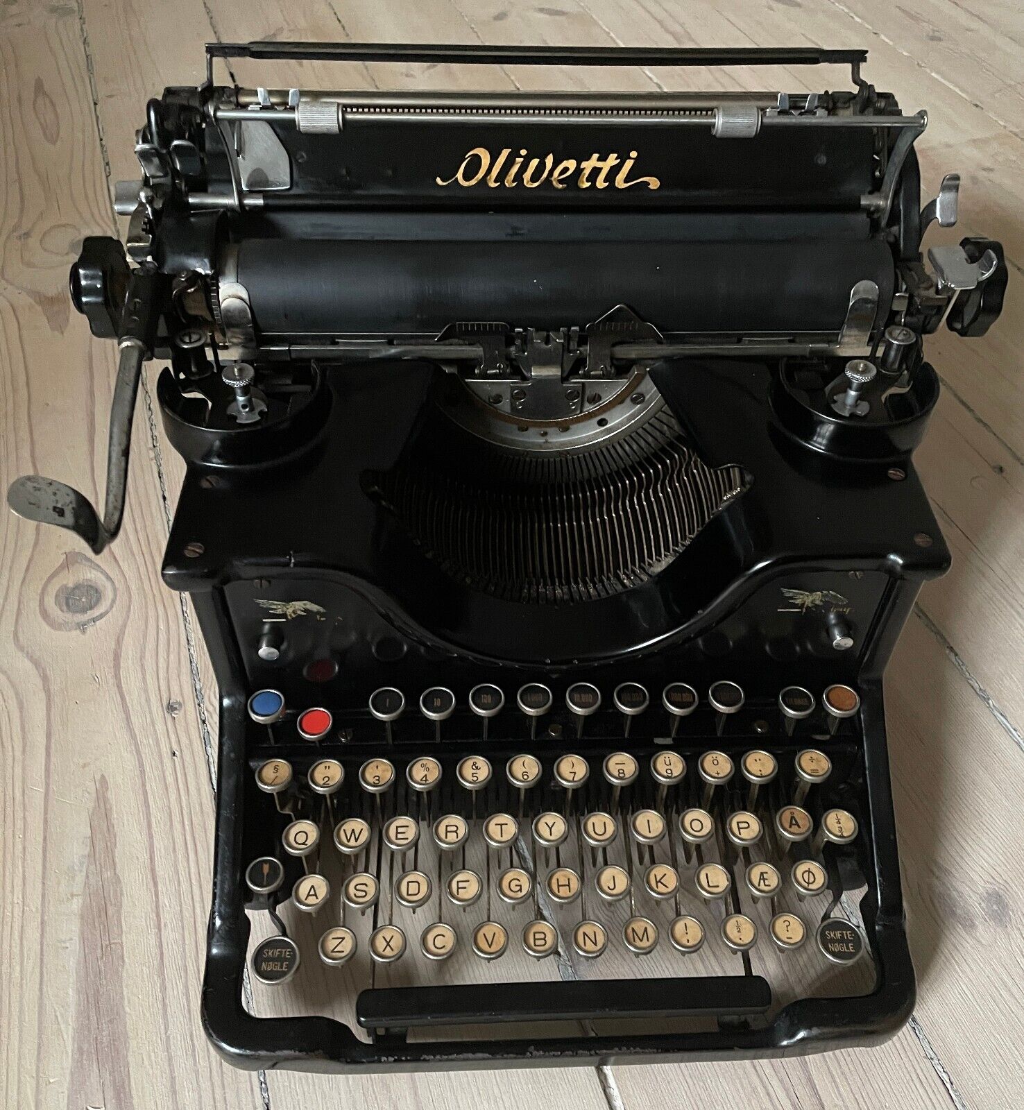 Olivetti M40  1st series with rare Danish keyboard