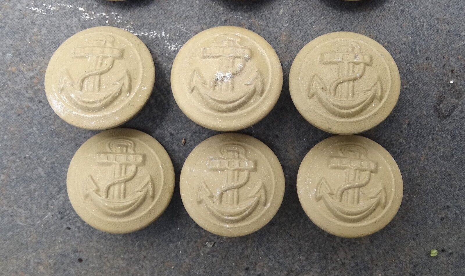 6x WEHRMACHT KRIEGSMARINE * orig BUTTONS 20mm - made in metal  ! 20 $ *