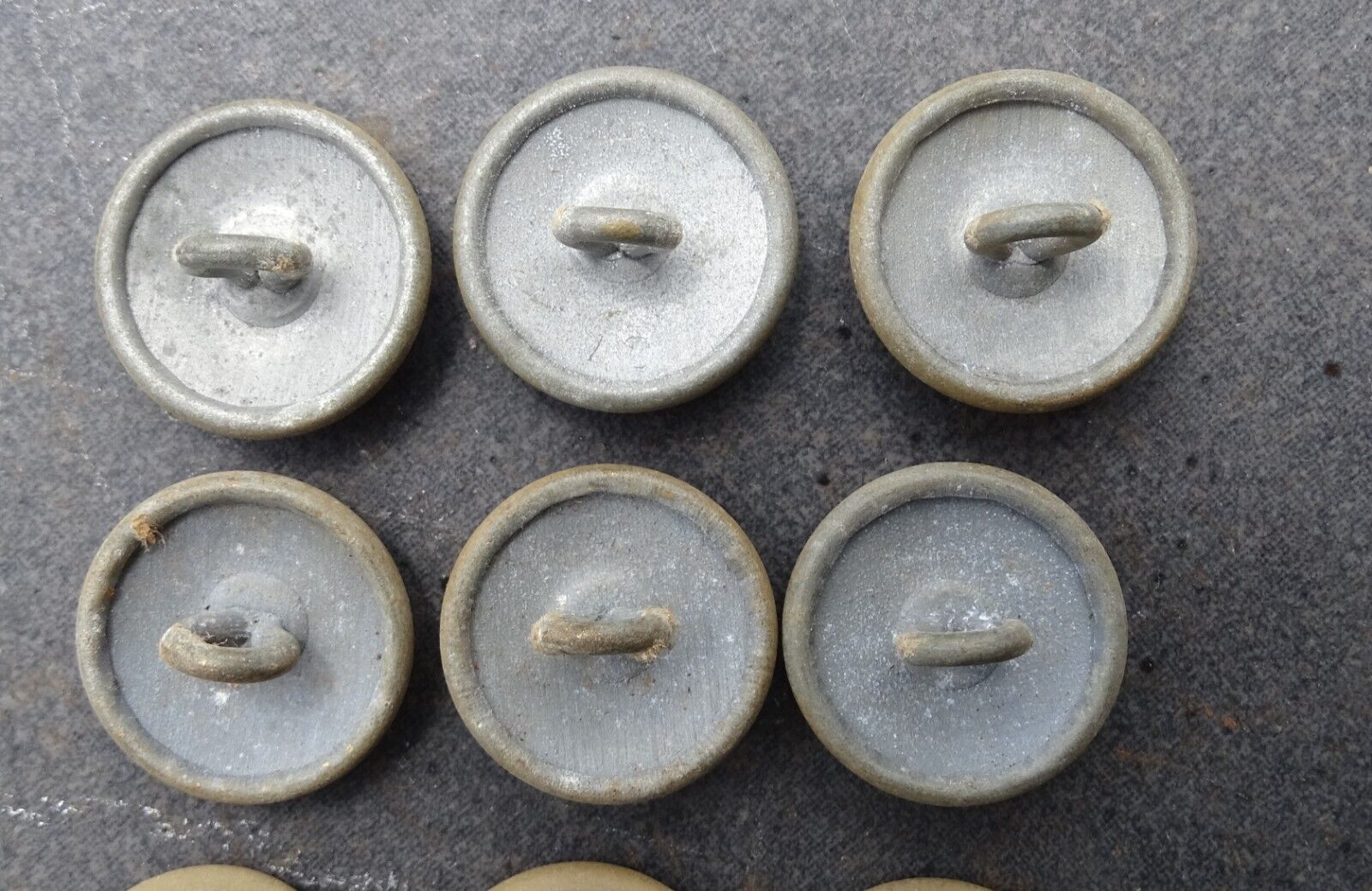 6x WEHRMACHT KRIEGSMARINE * orig BUTTONS 20mm - made in metal  ! 20 $ *