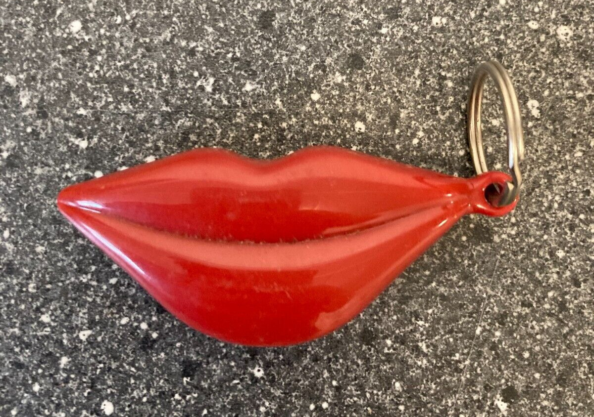 Vintage 1980s SorBits Red Lips Plastic Keyring - Fun Retro Collectible Keychain