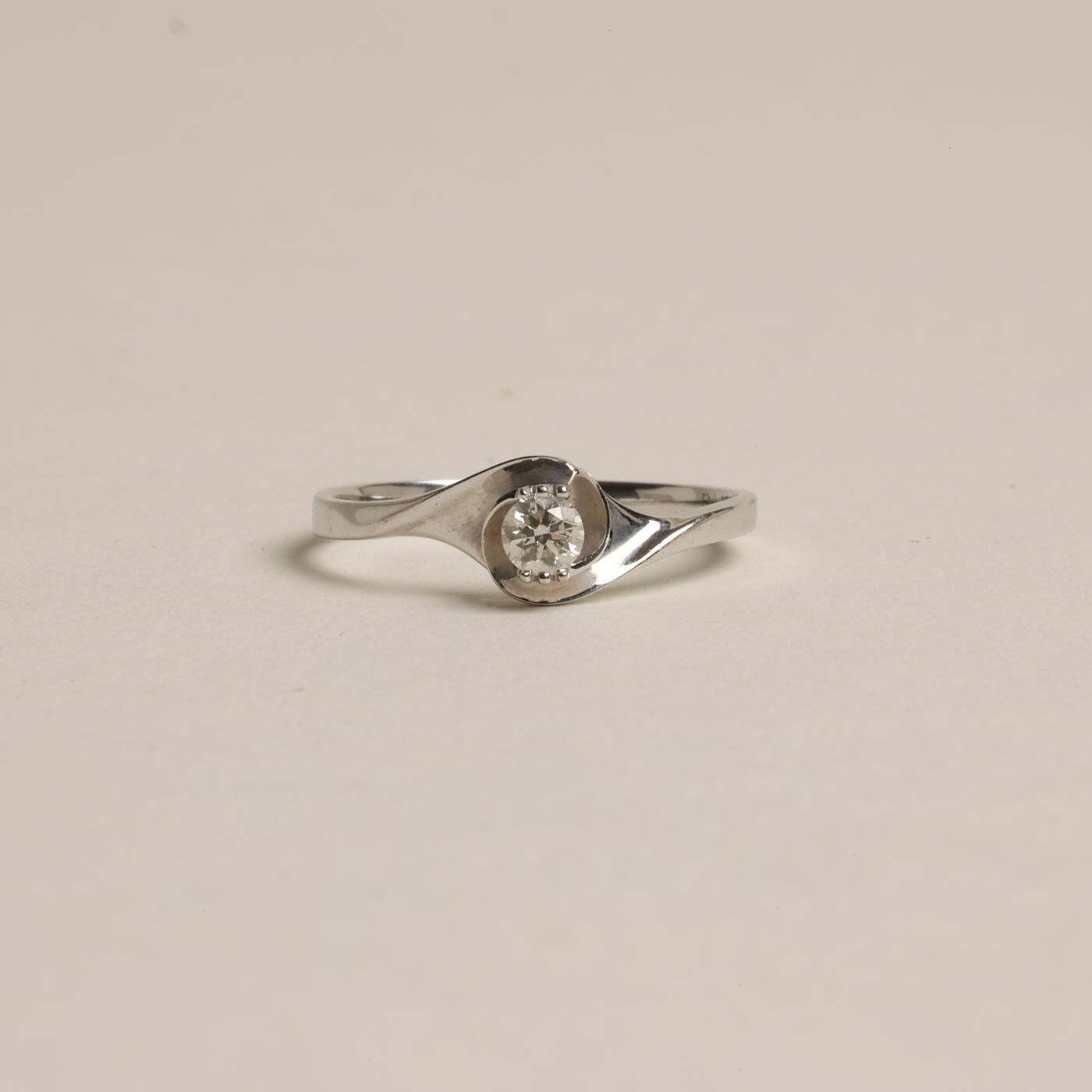 Ring with diamond (01 ct) in 18K White gold size 4½ | Vintage Solid