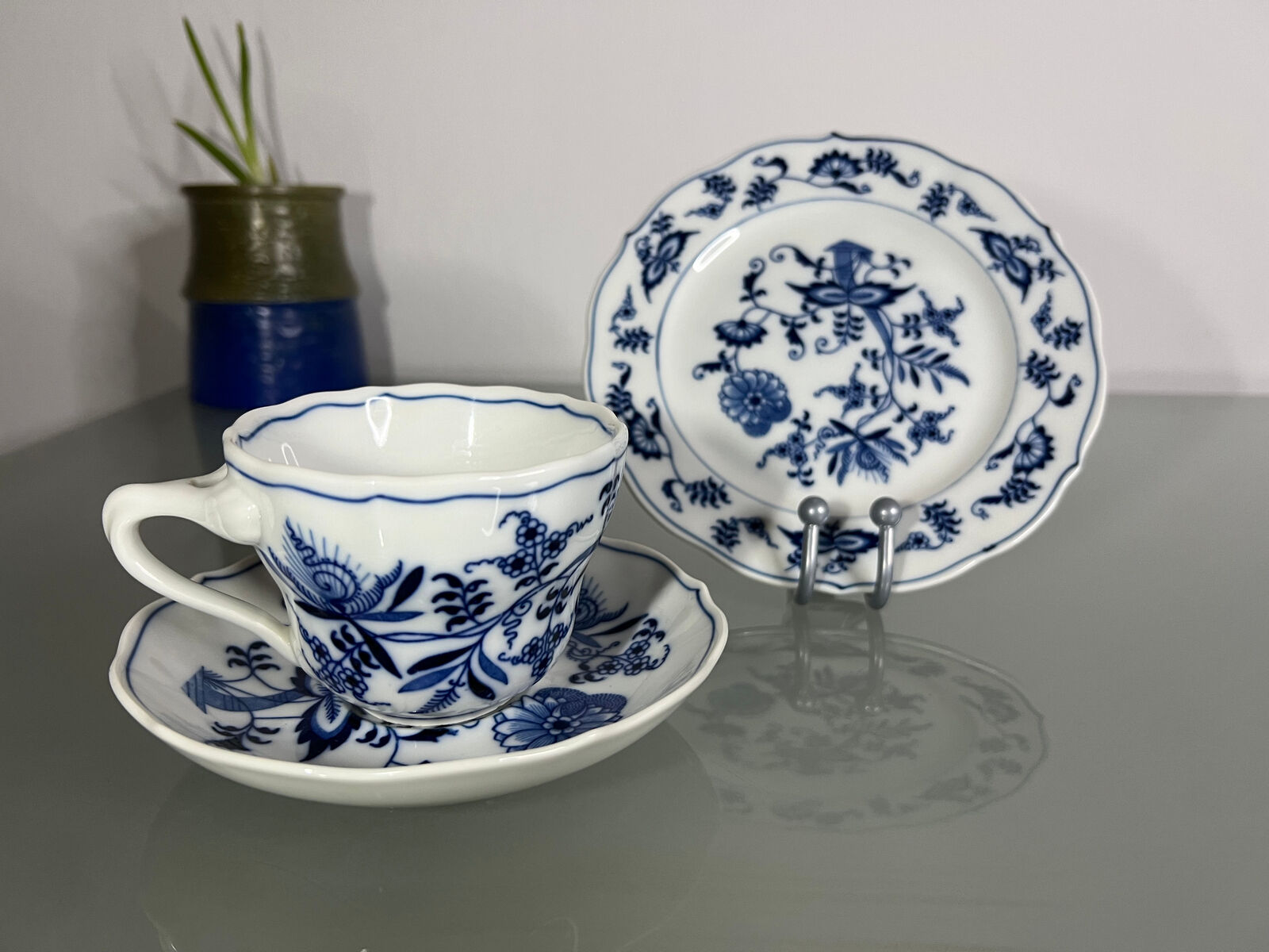 Blue Danube Blue Onion Coffee Cup Set with Dessert Plate