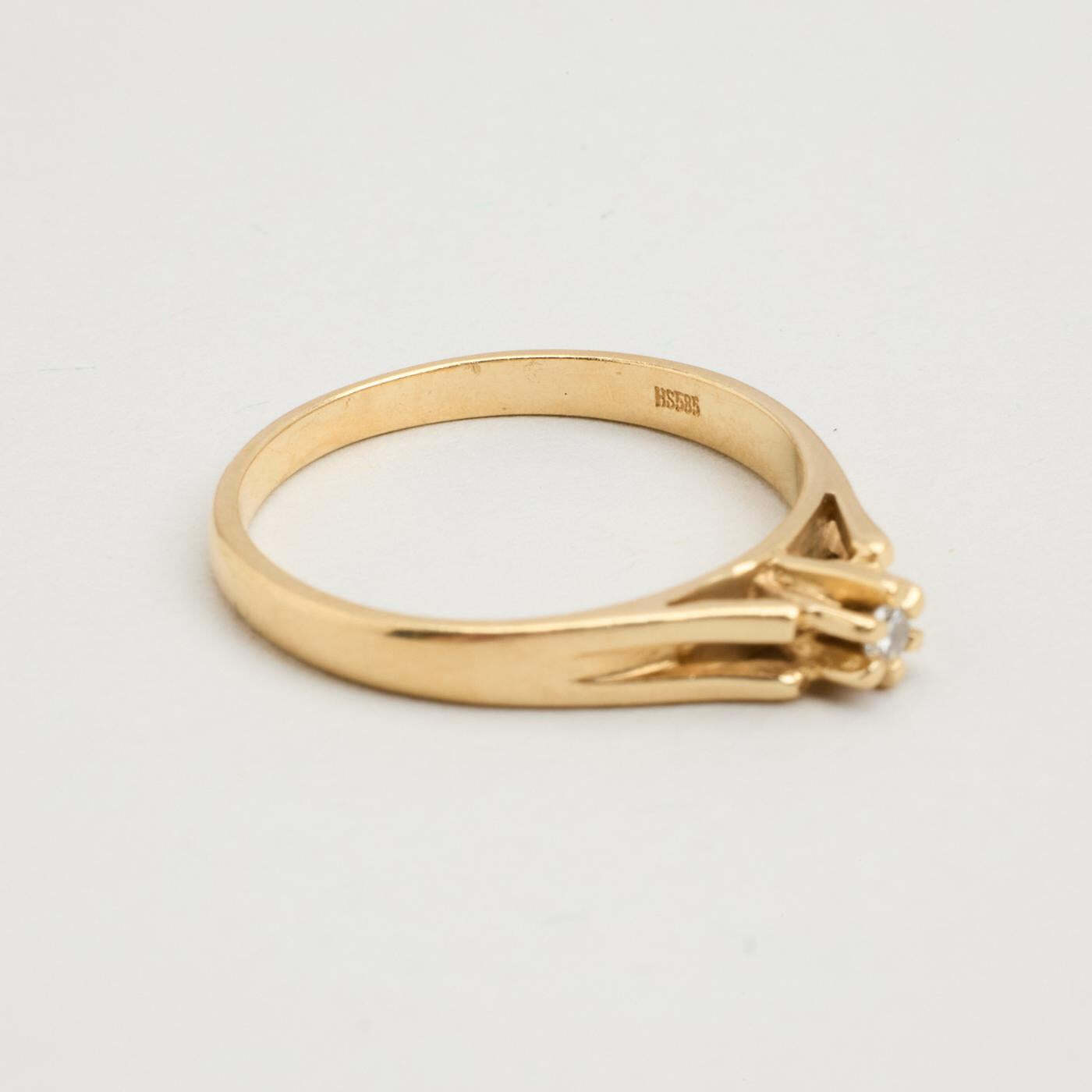 Ring with diamond (0025 ct) in 14K Gold size 5 | Vintage Solid Gold