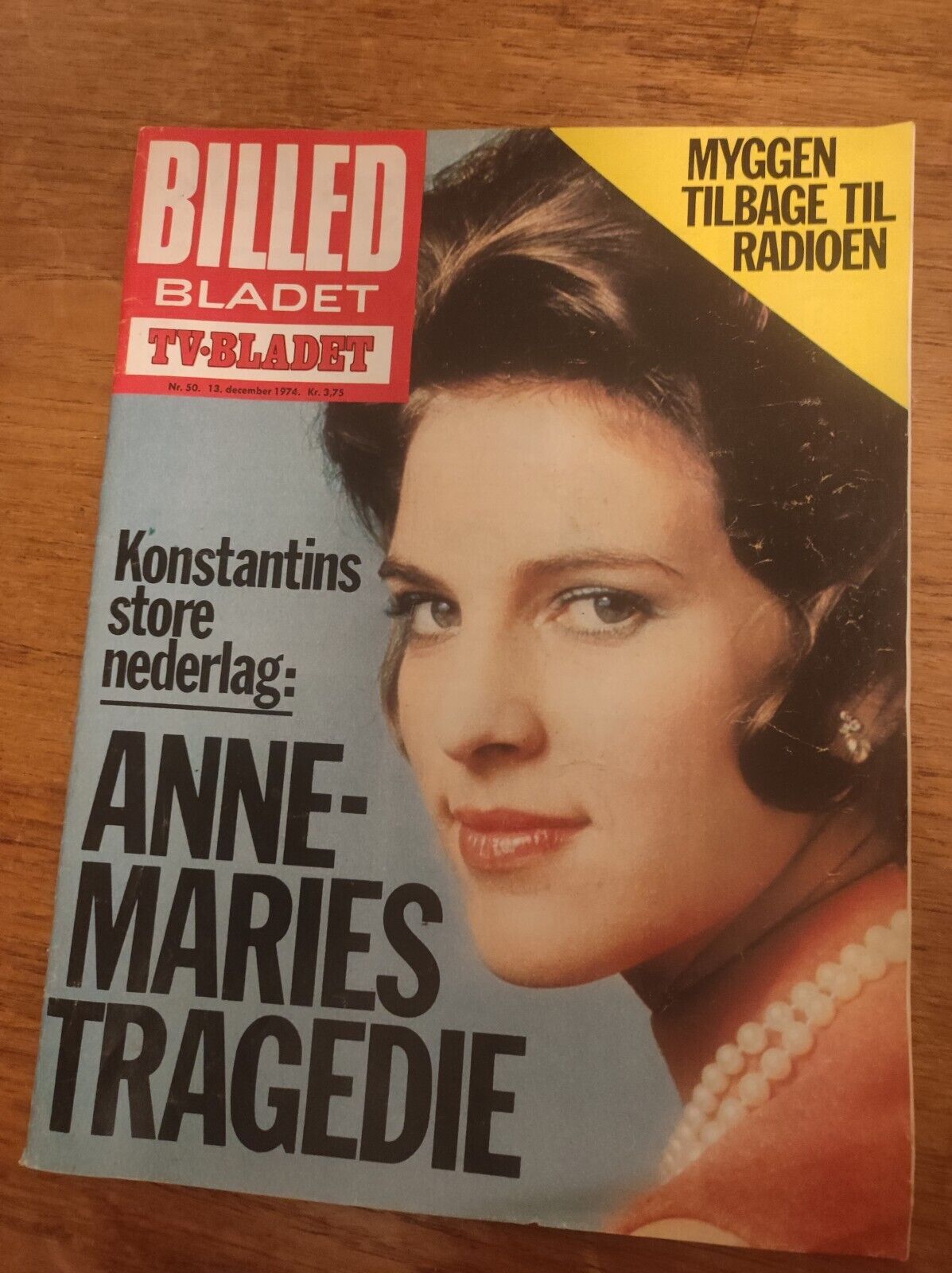 QUEEN ANNE-MARIE KING CONSTANTINE BRITT EKLAND 1974 RARE Danish Magazine BB6