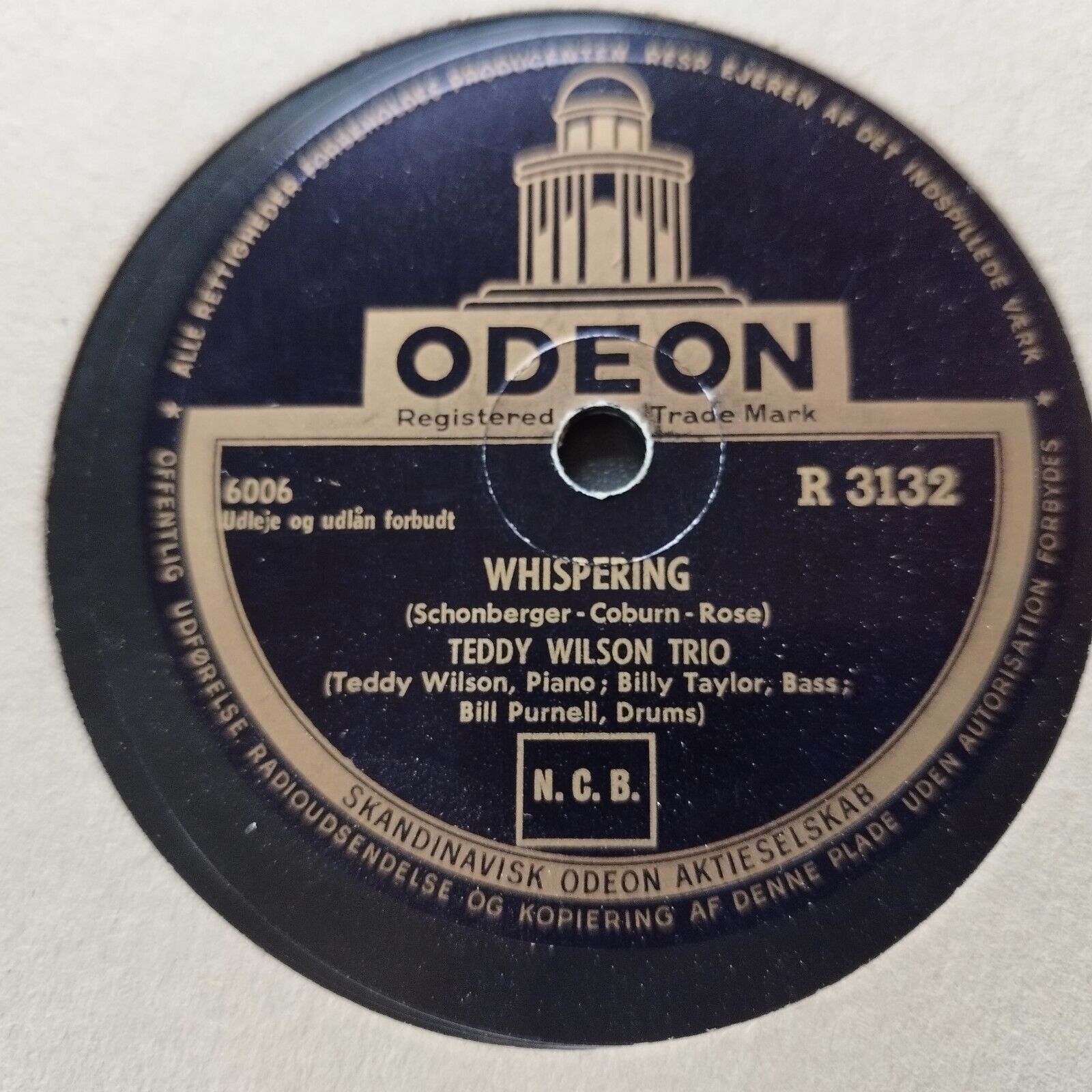 78 RPM  shellac TEDDY WILSON TRIO As Time Goes By / Whispering