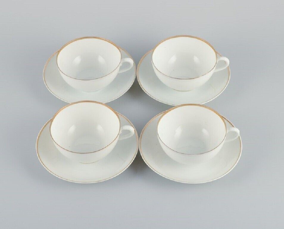 Rosenthal Germany Set of four large teacups and matching porcelain saucers