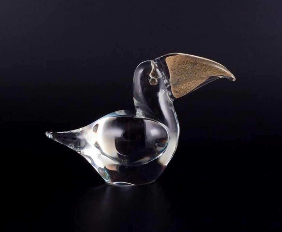 Murano Italy Small art glass sculpture of a toucan Ca 1970