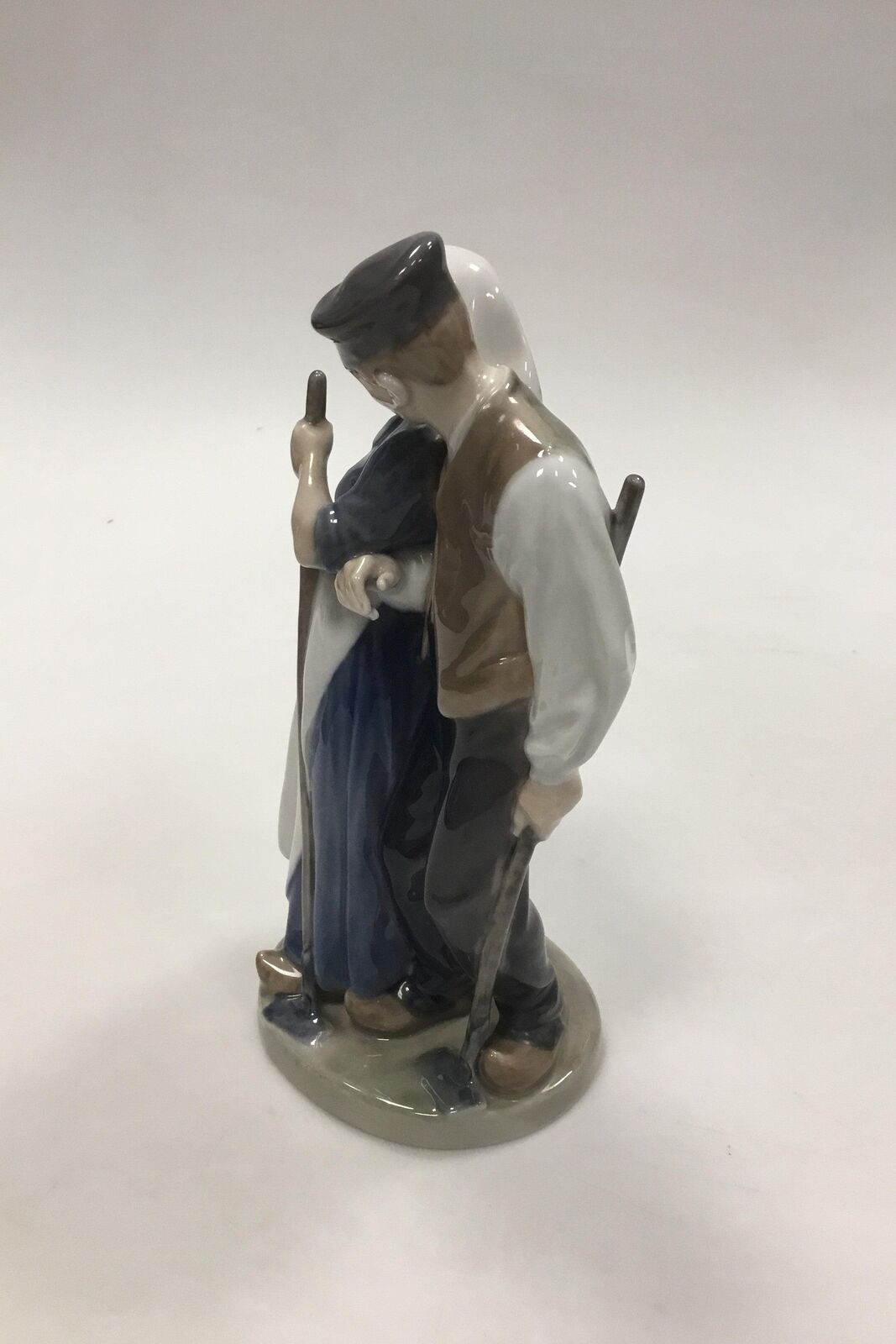 Royal Copenhagen Figurine Harvest People No 1300