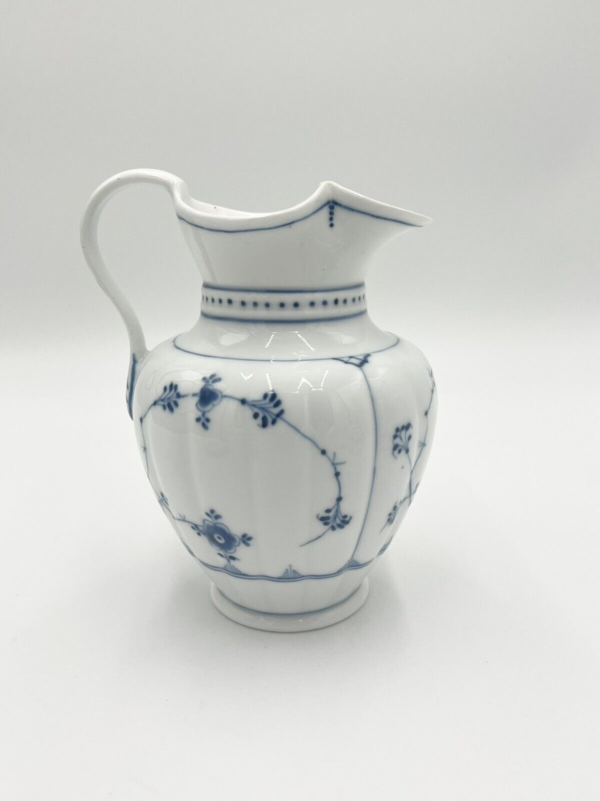 Old jug - Painted blue Bing og Grøndahl BG