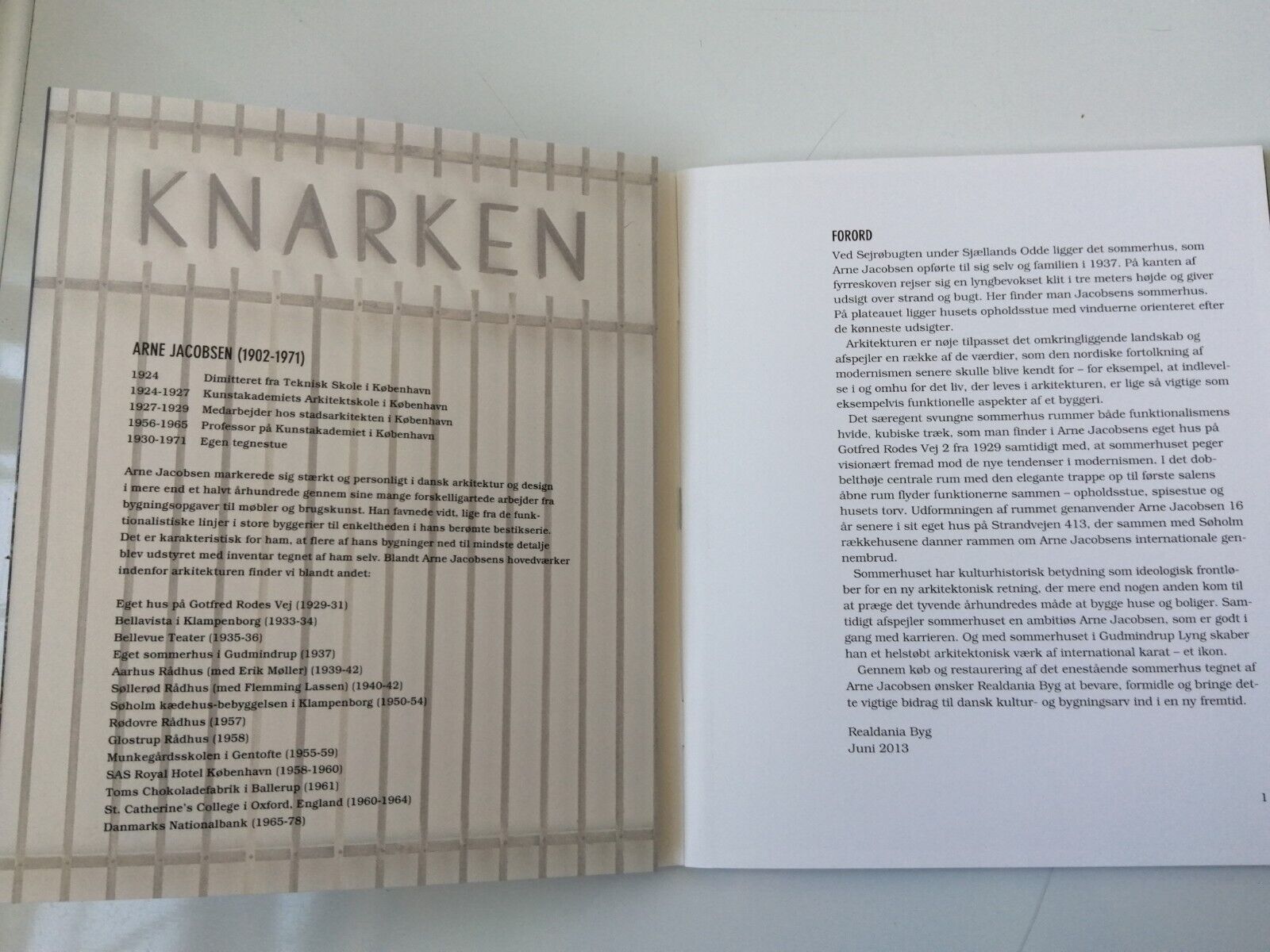 Danish bookletARNE JACOBSEN's Own SummerhouseRare booklet from 201332 pages