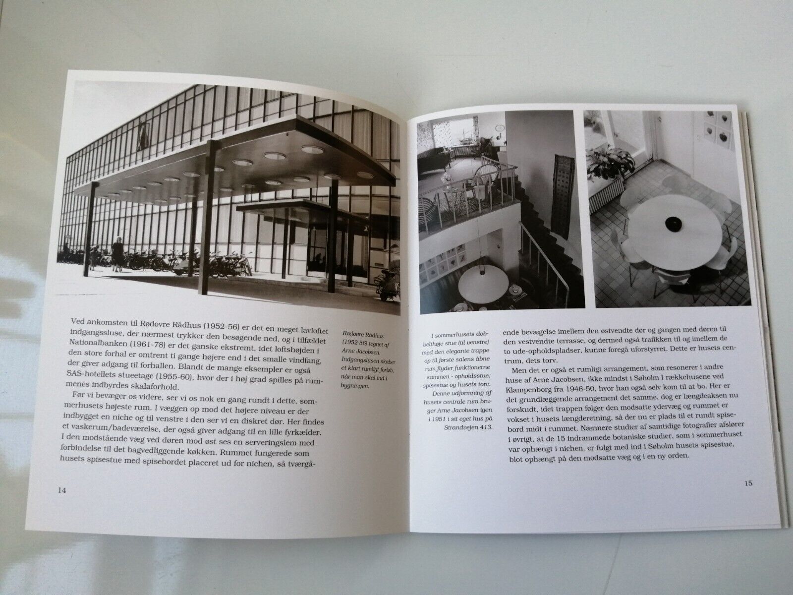 Danish bookletARNE JACOBSEN's Own SummerhouseRare booklet from 201332 pages