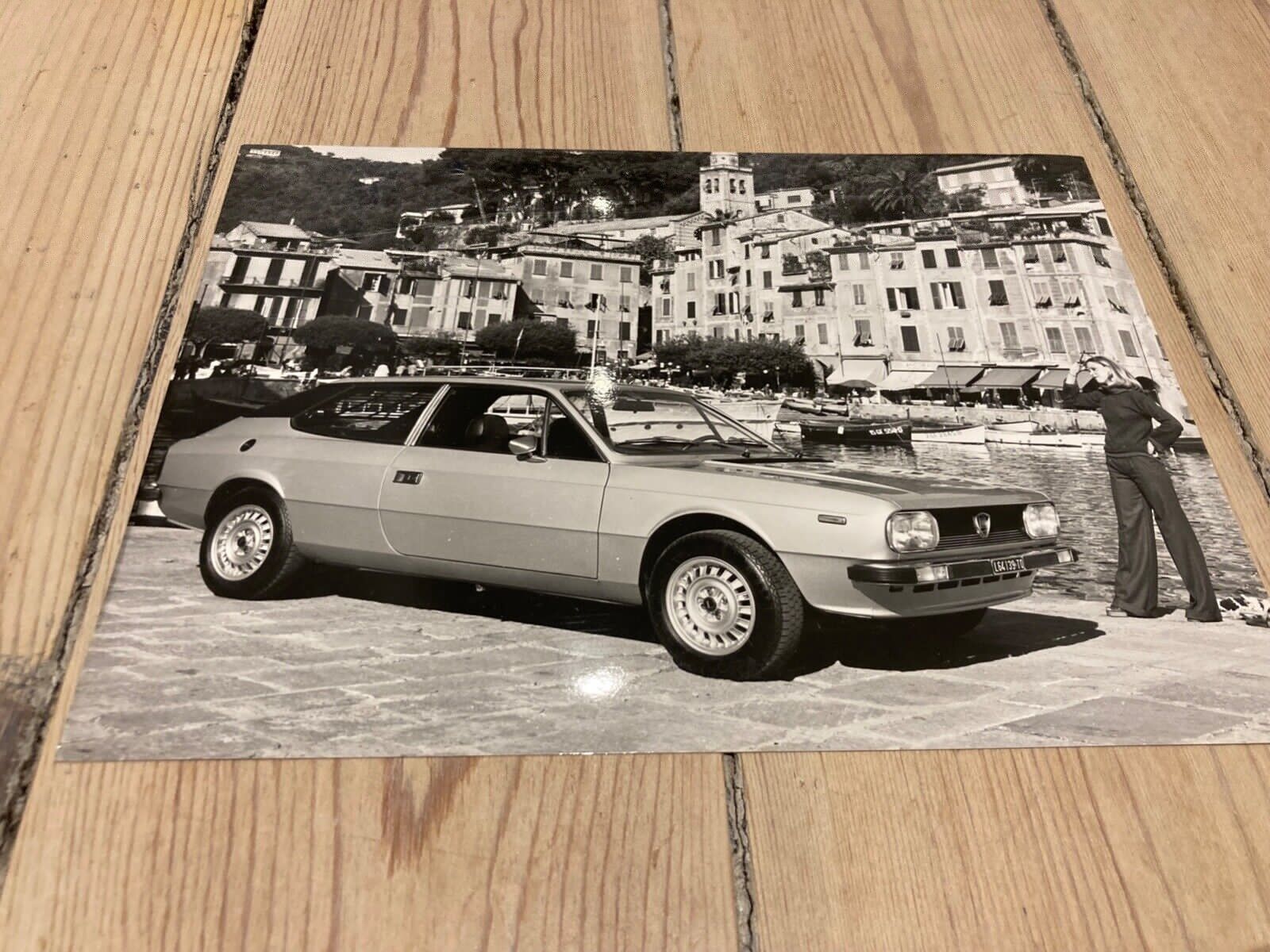 Lancia Gamma Berlina - 1976 - Original press photo