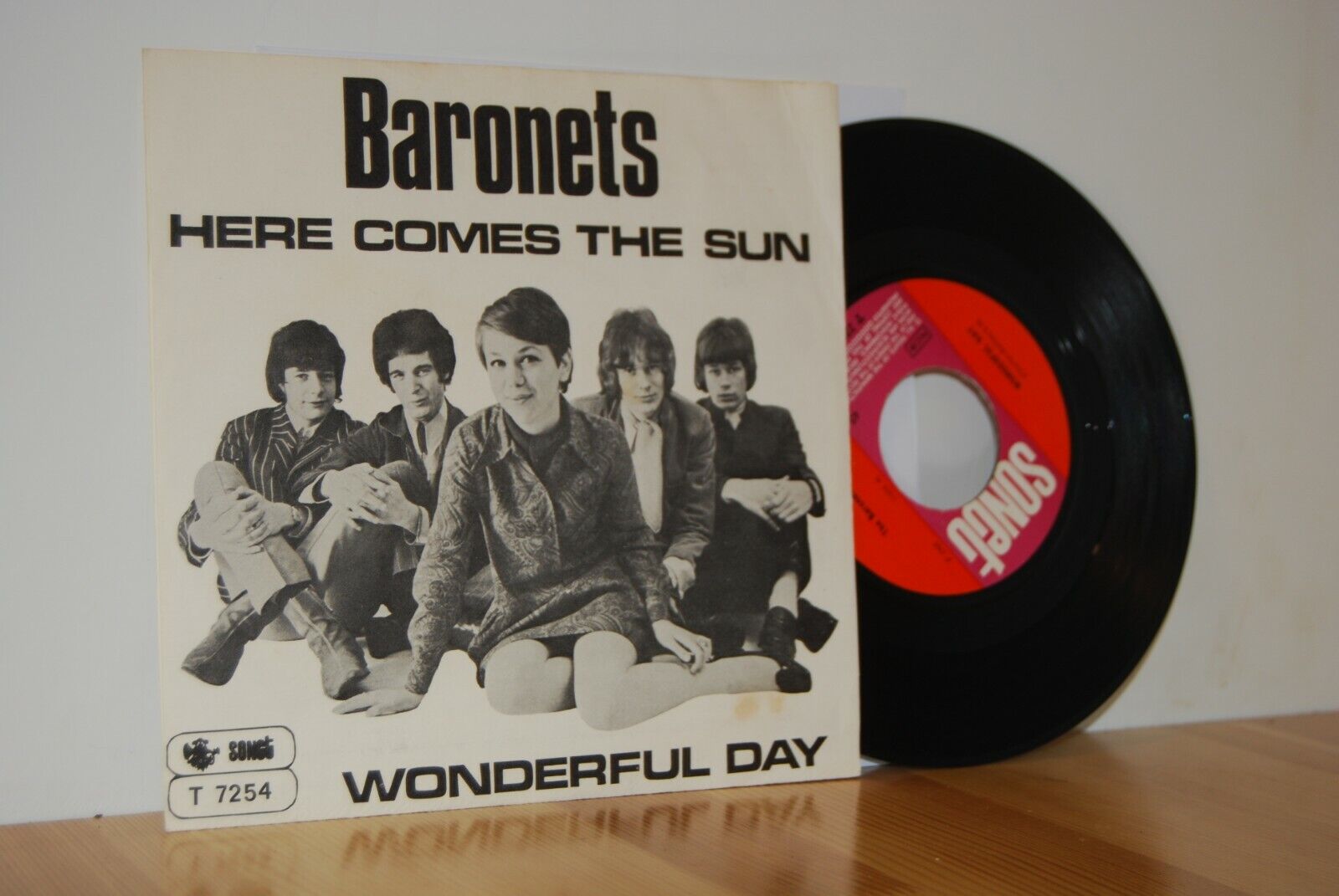 BARONETS Here Comes The Sun Sonet Danish Rock