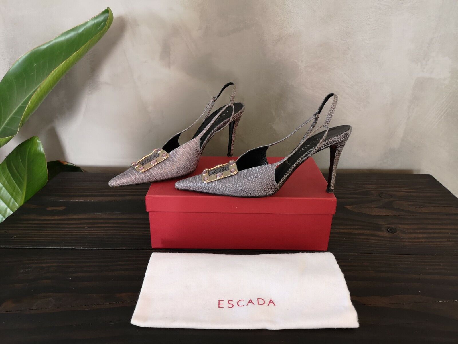 **ESCADA** Lilac Purple Lizard Exotic Leather Pointed Pumps Sz 38 US8