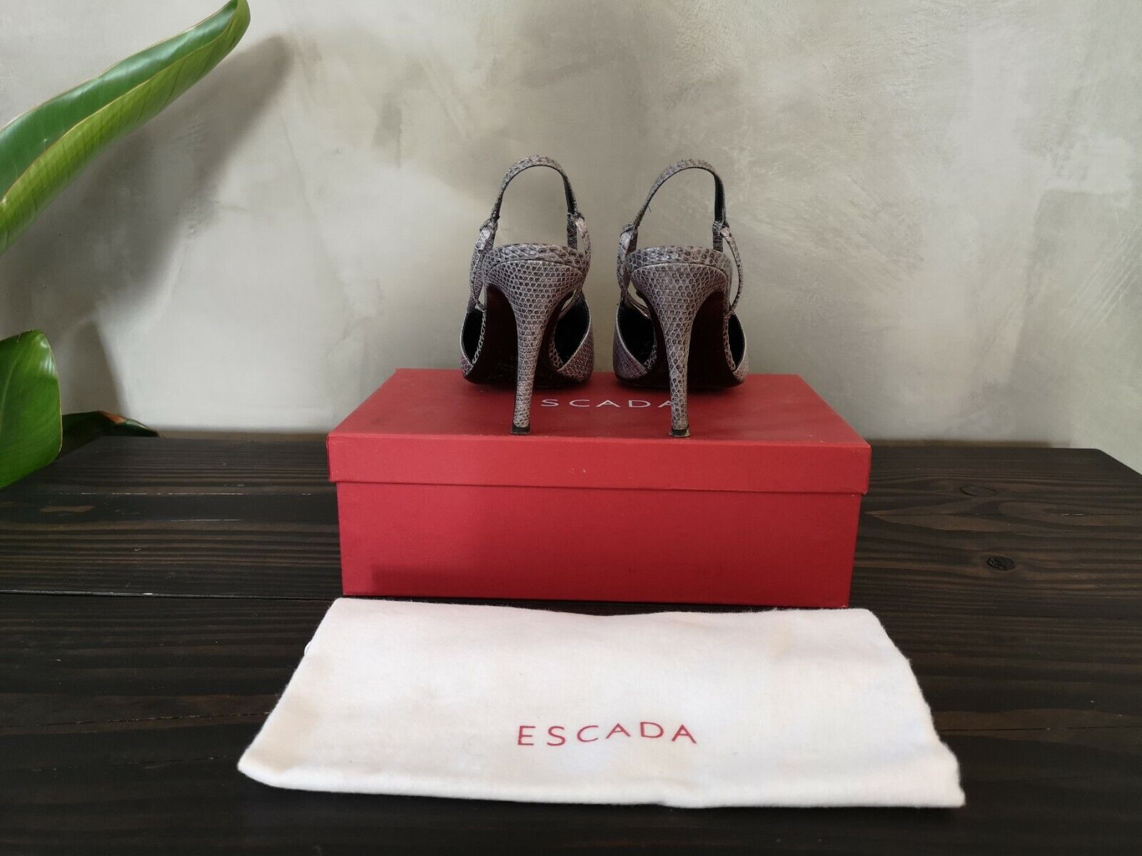 **ESCADA** Lilac Purple Lizard Exotic Leather Pointed Pumps Sz 38 US8