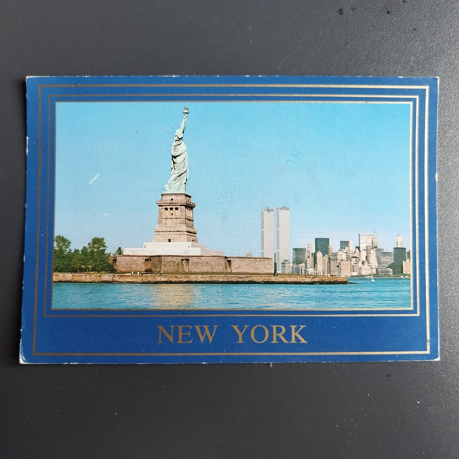 Postcard New York Statue of Liberty and The Twin Towers on Manhattan - 1987