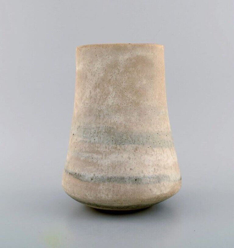 Lucie Rie Austrian-born British ceramist Large modernist vase in stoneware